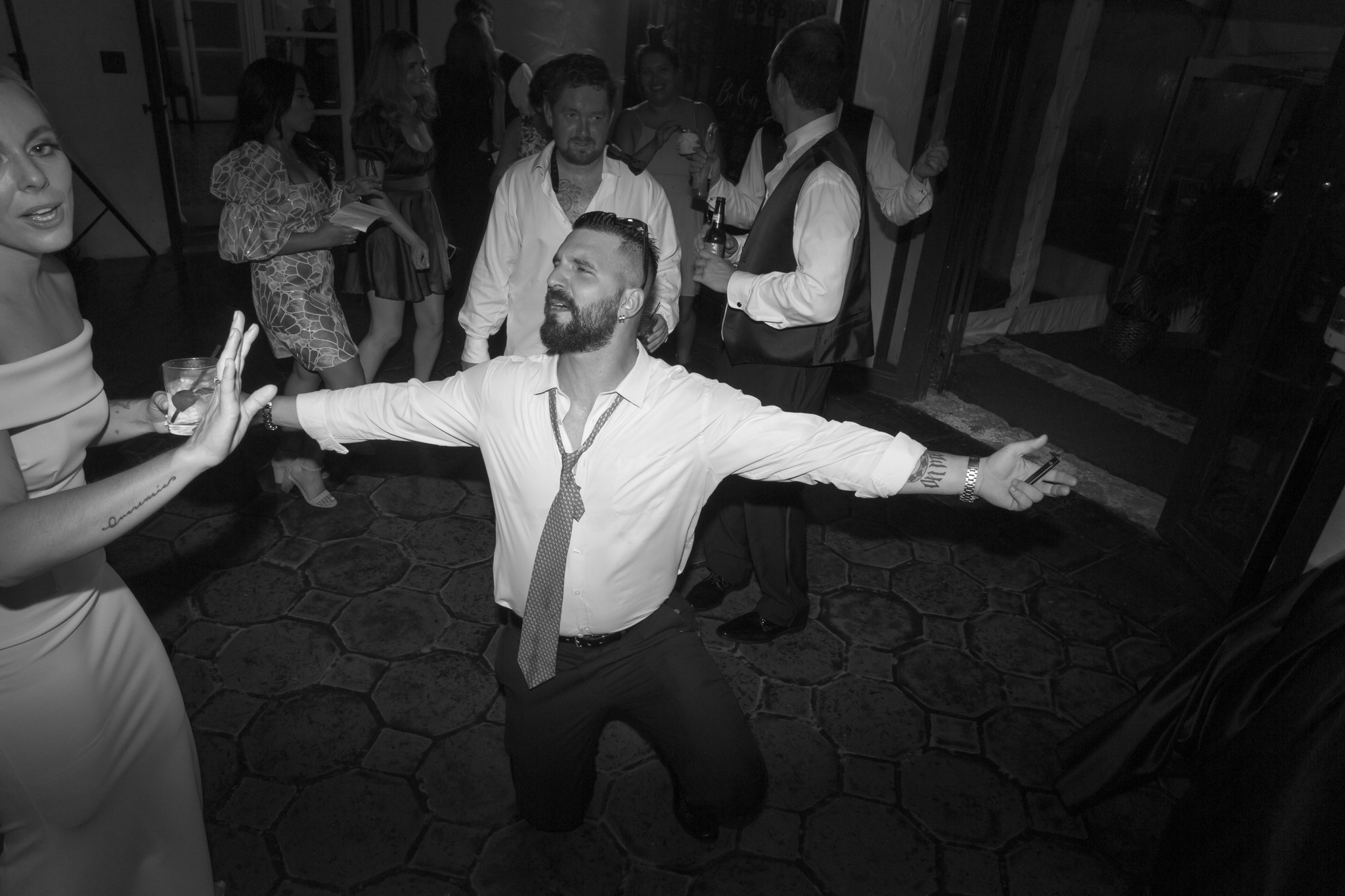 Beautiful wedding in Villa Woodbine. My name is Kate and I am family and wedding photographer