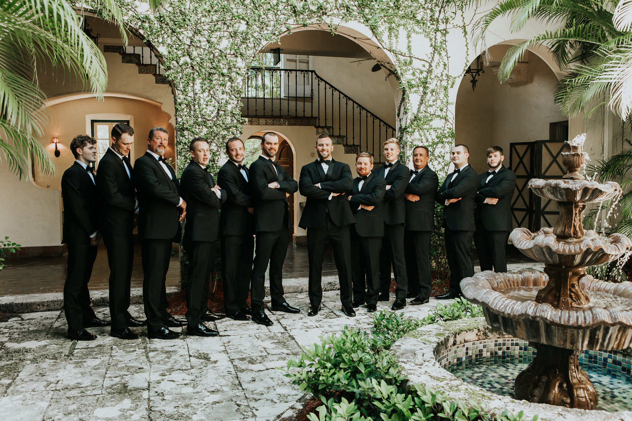 Beautiful wedding in Villa Woodbine. My name is Kate and I am family and wedding photographer