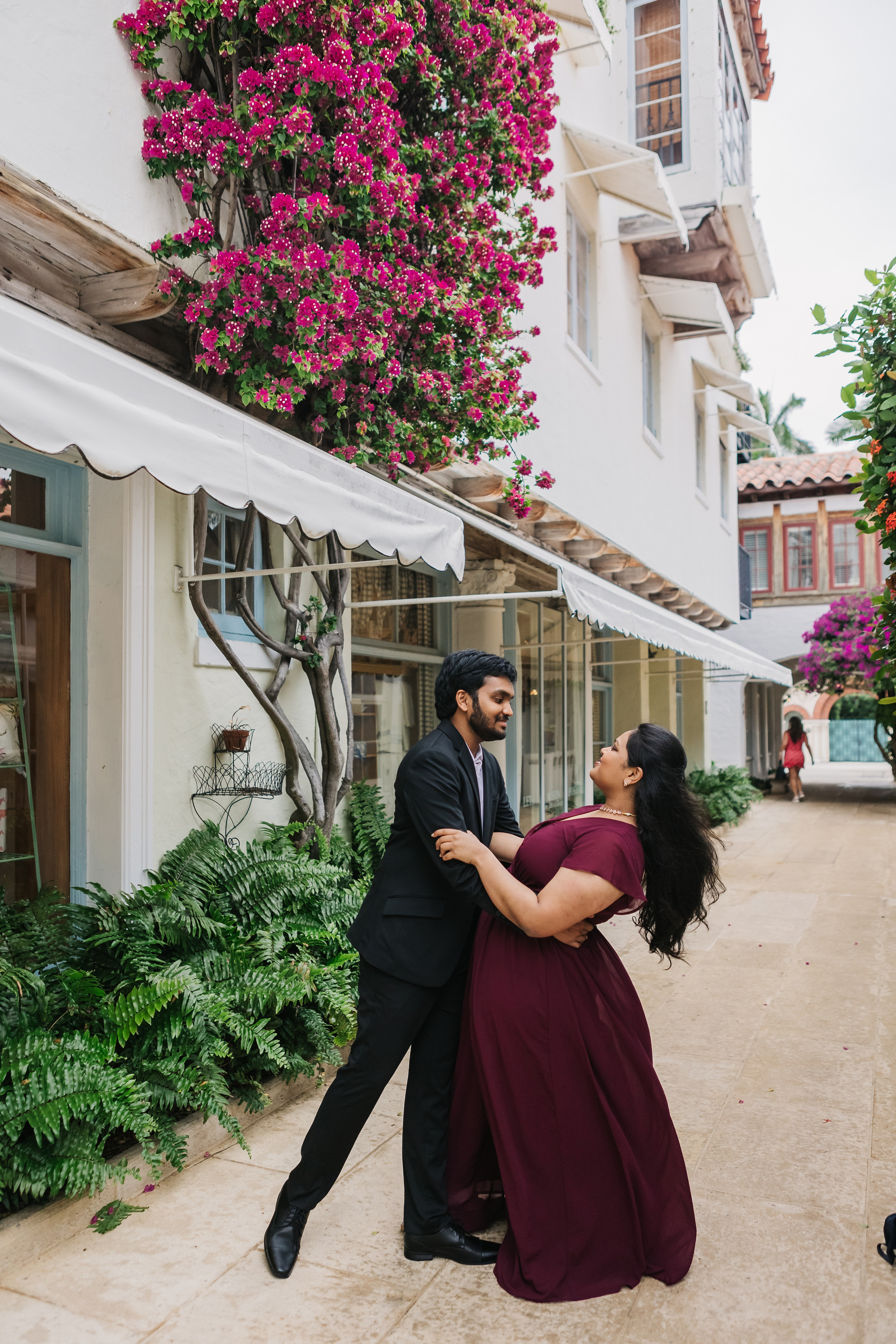 Engagement in Palm Beach Florida. My name is Kate and I am family and wedding photographer