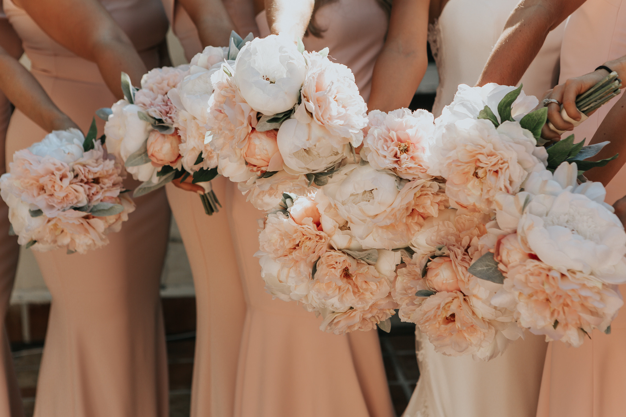 Beautiful wedding in Villa Woodbine. My name is Kate and I am family and wedding photographer