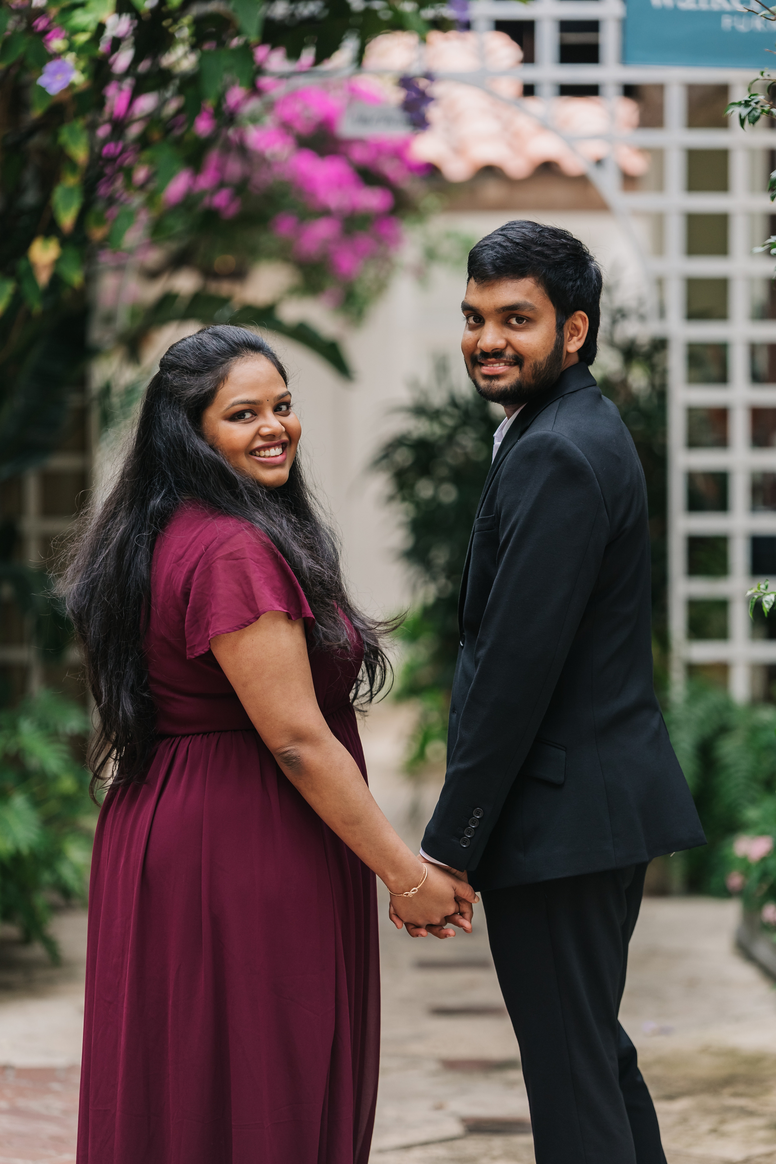 Engagement in Palm Beach Florida. My name is Kate and I am family and wedding photographer