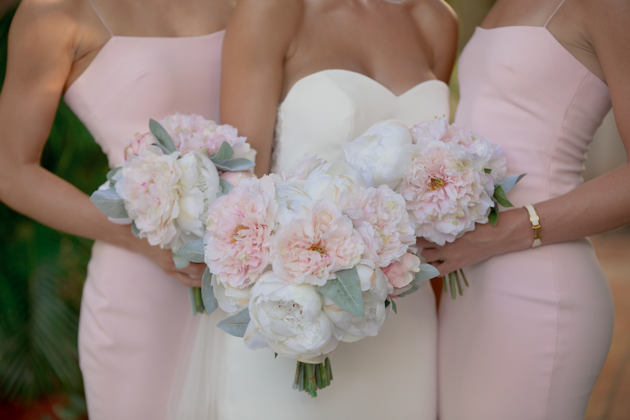 Beautiful wedding in Villa Woodbine. My name is Kate and I am family and wedding photographer