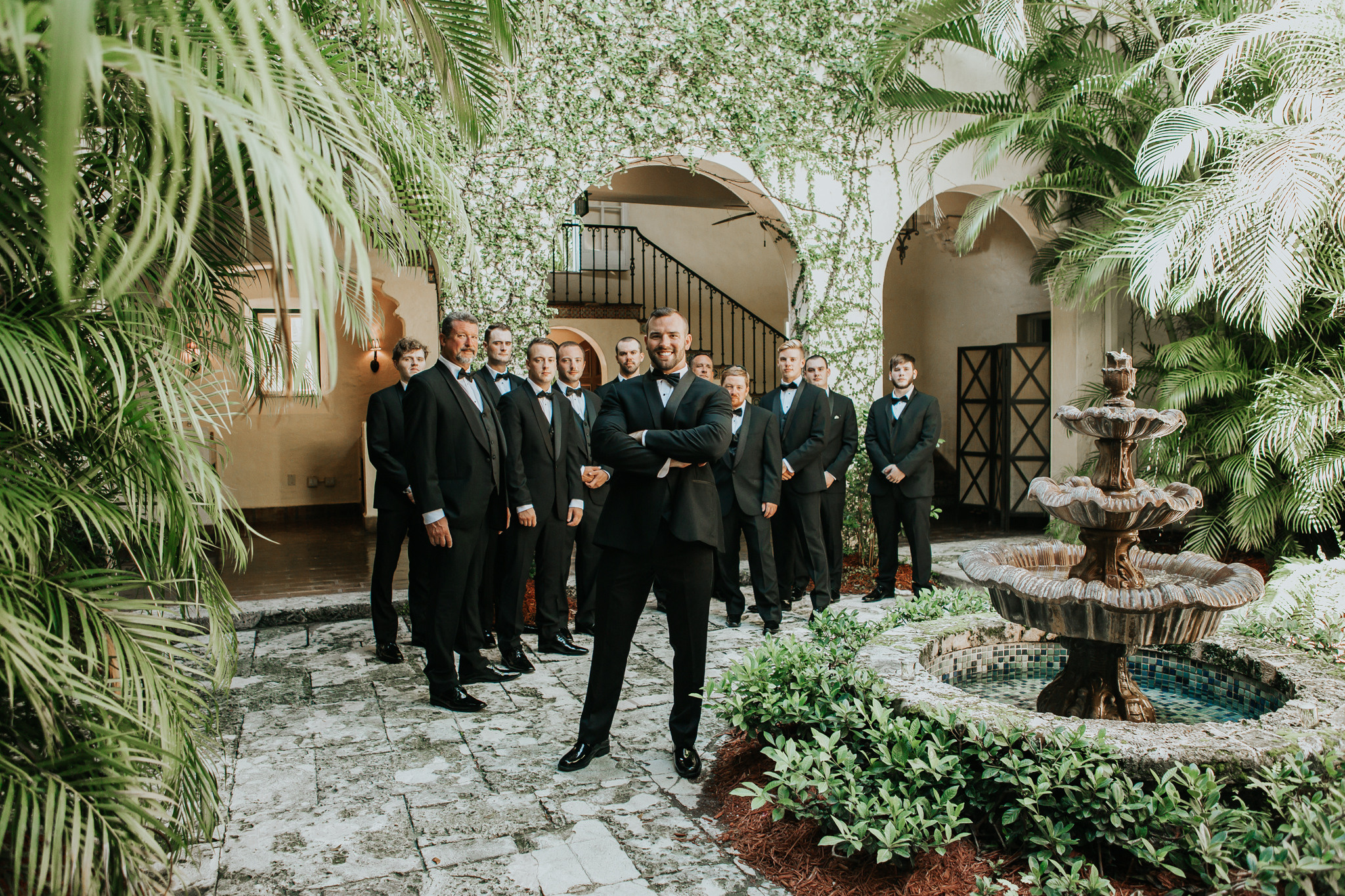 Beautiful wedding in Villa Woodbine. My name is Kate and I am family and wedding photographer