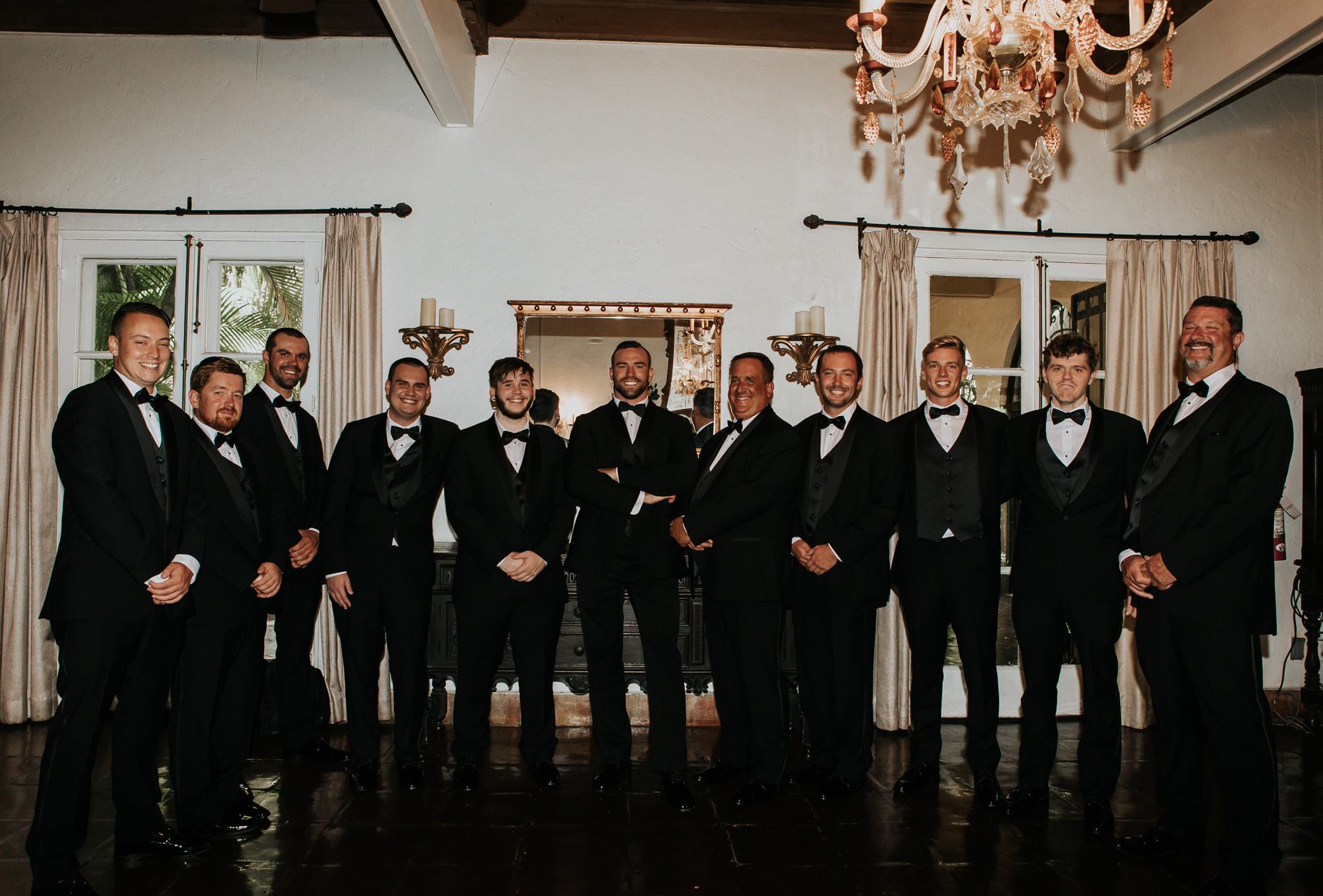 Beautiful wedding in Villa Woodbine. My name is Kate and I am family and wedding photographer