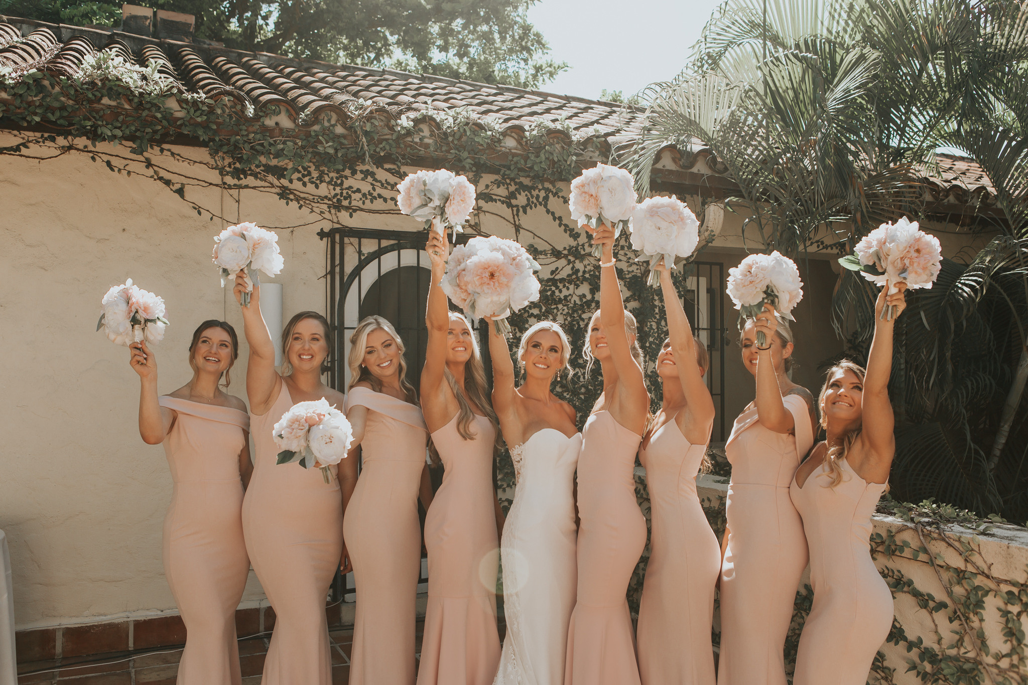 Beautiful wedding in Villa Woodbine. My name is Kate and I am family and wedding photographer