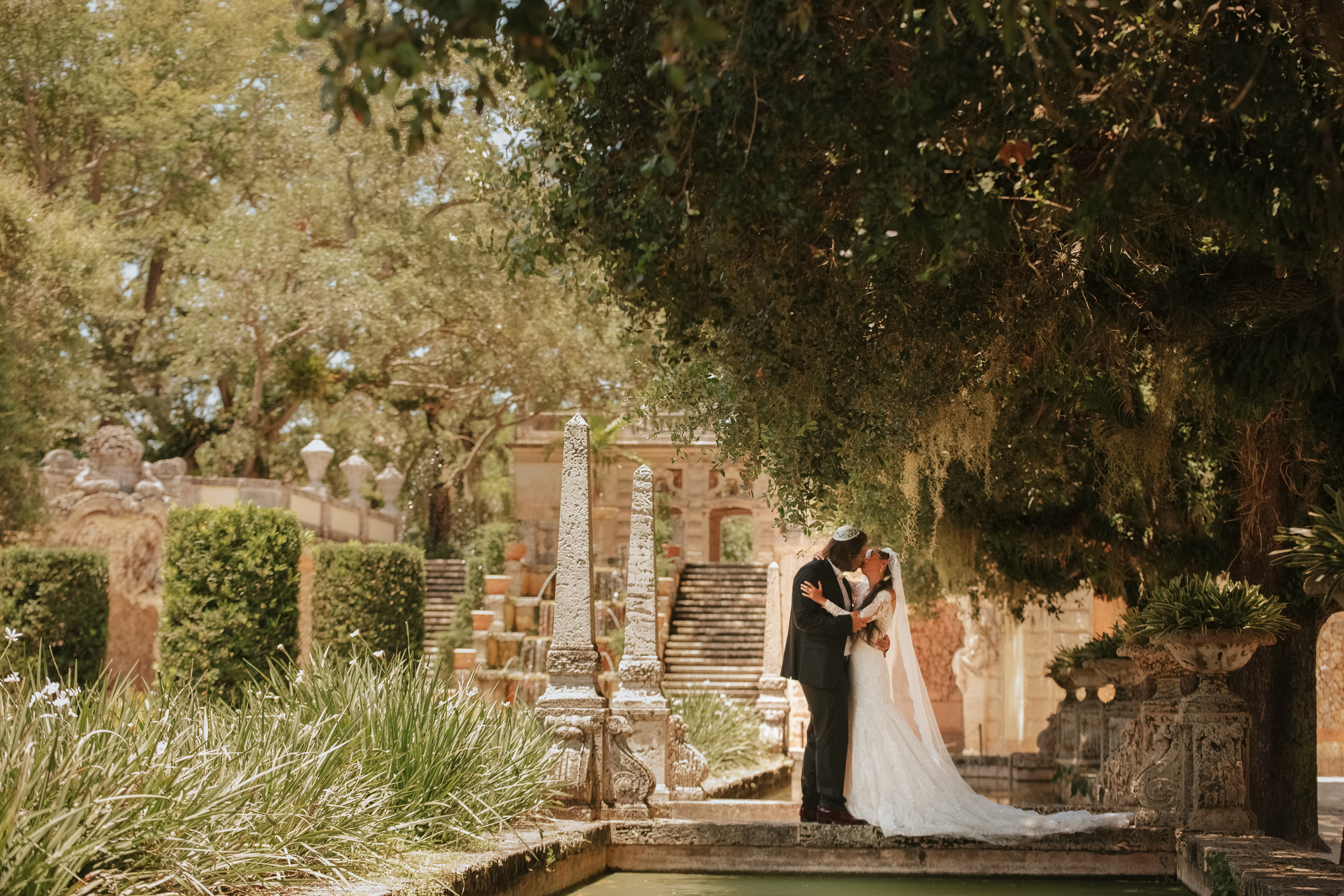 JEWISH WEDDING IN VILLA VIZCAYA. My name is Kate and I am family and wedding photographer