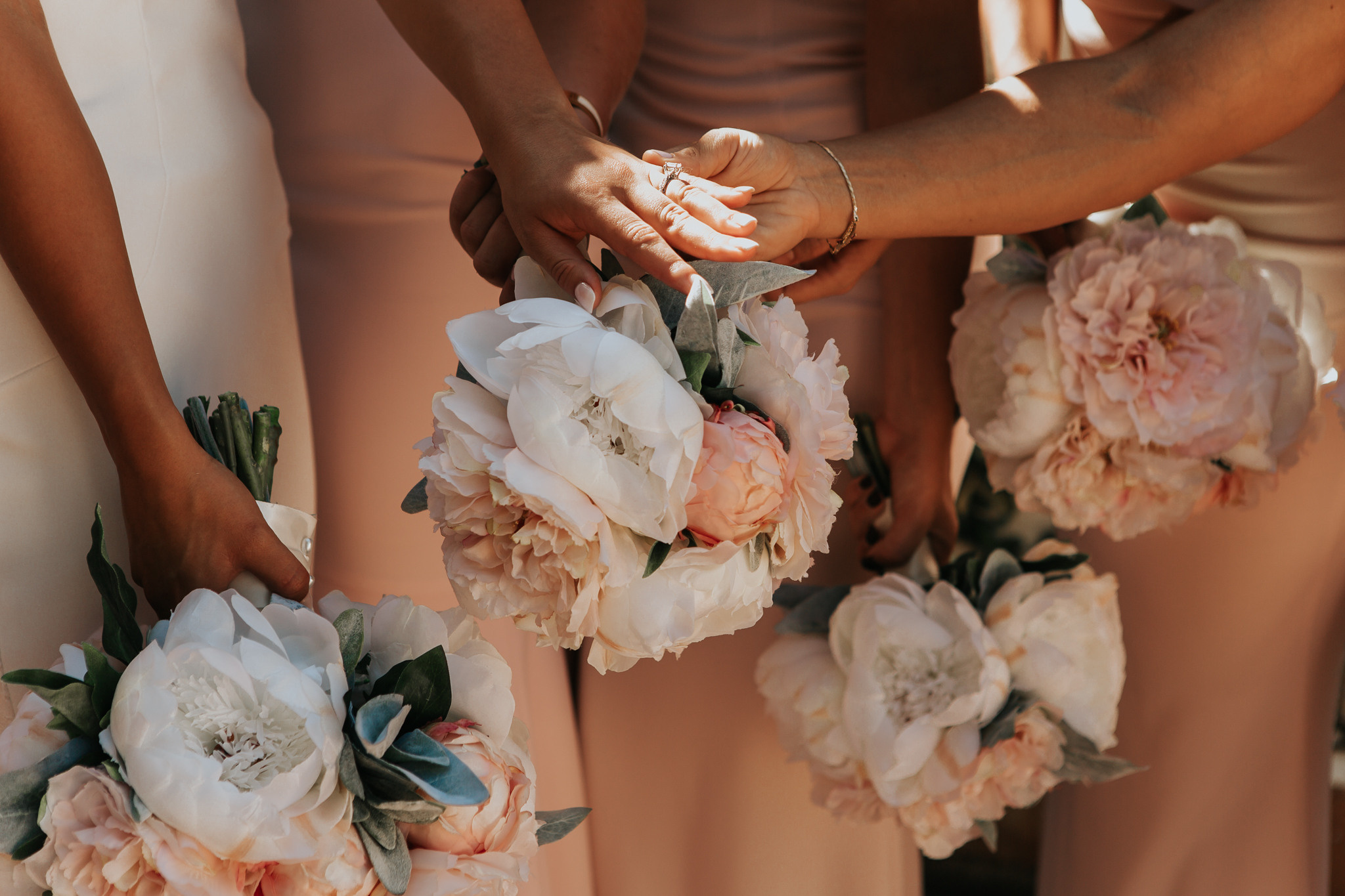 Beautiful wedding in Villa Woodbine. My name is Kate and I am family and wedding photographer