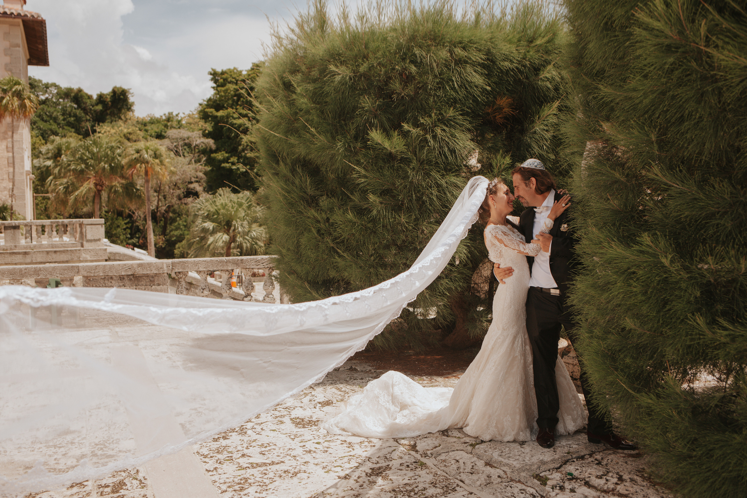 JEWISH WEDDING IN VILLA VIZCAYA. My name is Kate and I am family and wedding photographer