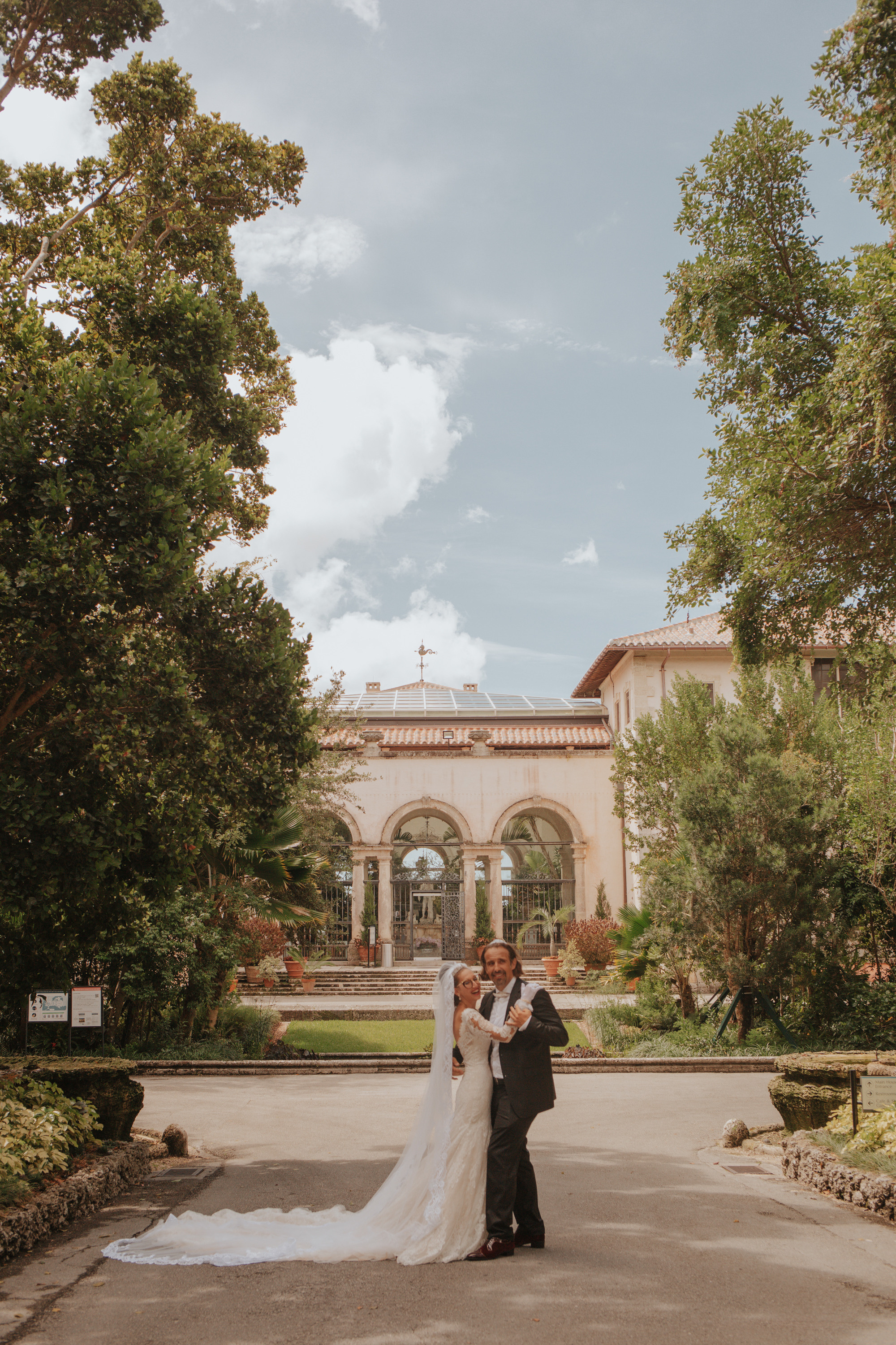 JEWISH WEDDING IN VILLA VIZCAYA. My name is Kate and I am family and wedding photographer
