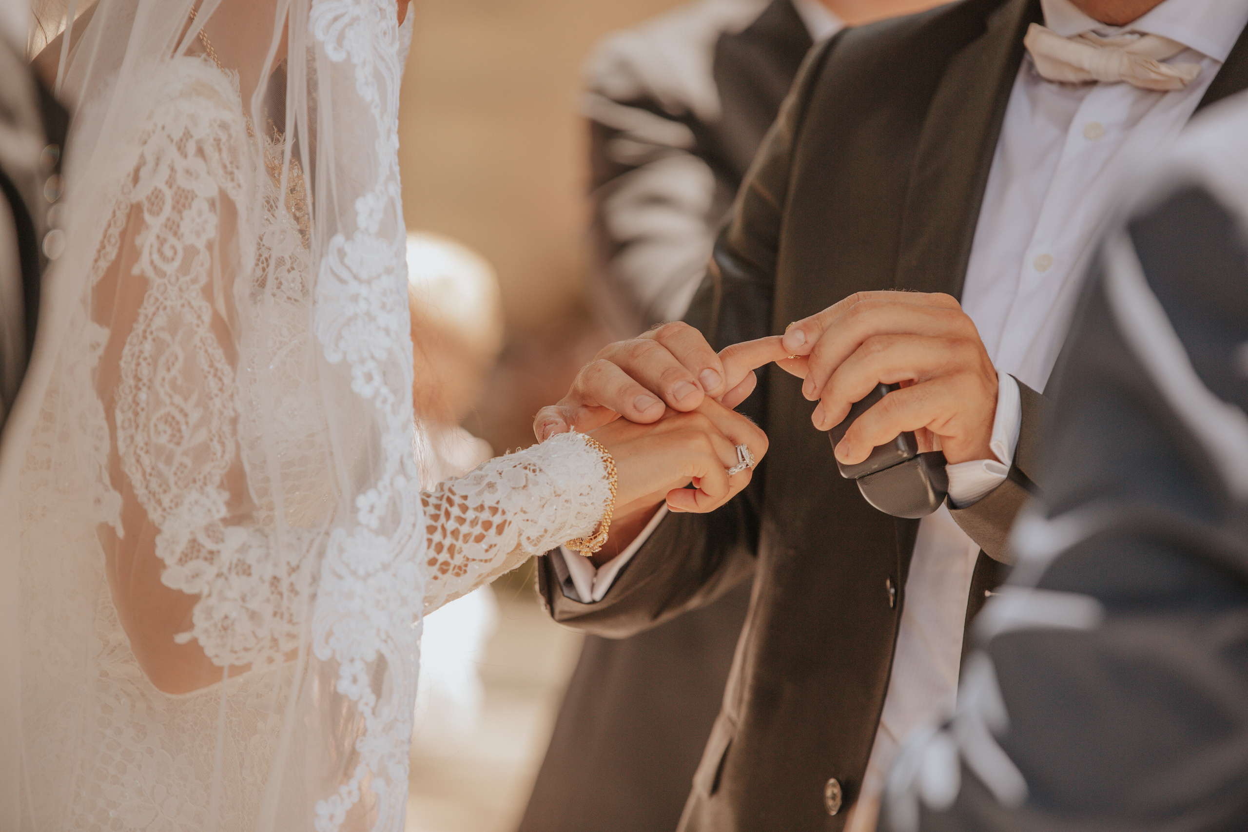 JEWISH WEDDING IN VILLA VIZCAYA. My name is Kate and I am family and wedding photographer