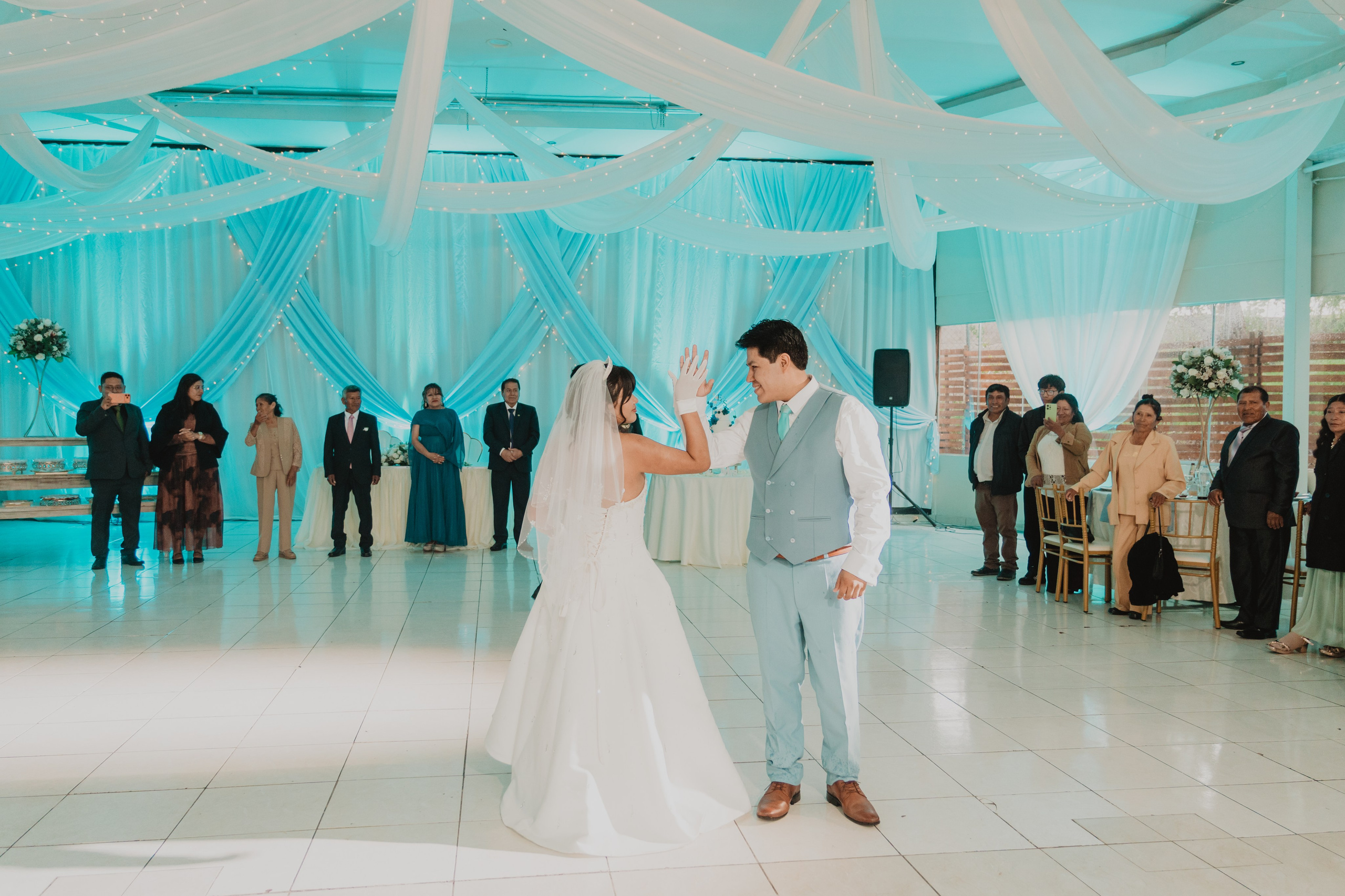 STEISY + EMMANUEL | BODA RELIGIOSA. Studio KVTA | Fotografía y Video de Bodas en Arequipa