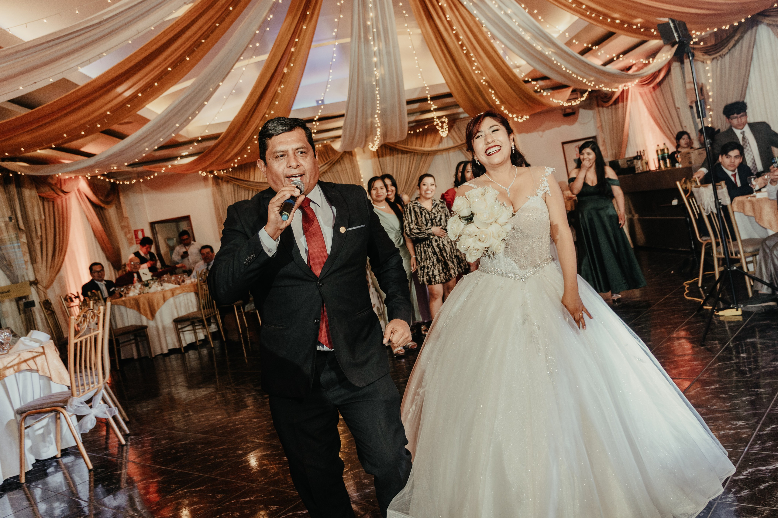 VANESSA + FRANKLIN BODA RELIGIOSA. Studio KVTA | Fotografía y Video de Bodas en Arequipa
