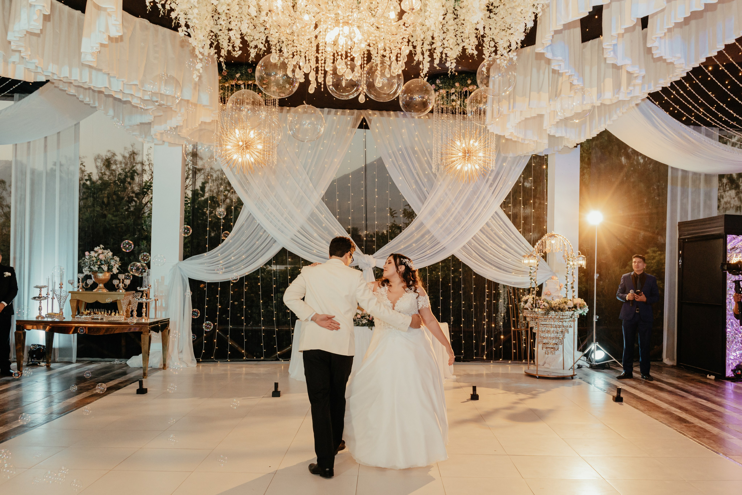 VANIA + LUIS BODA CIVIL. Studio KVTA | Fotografía y Video de Bodas en Arequipa