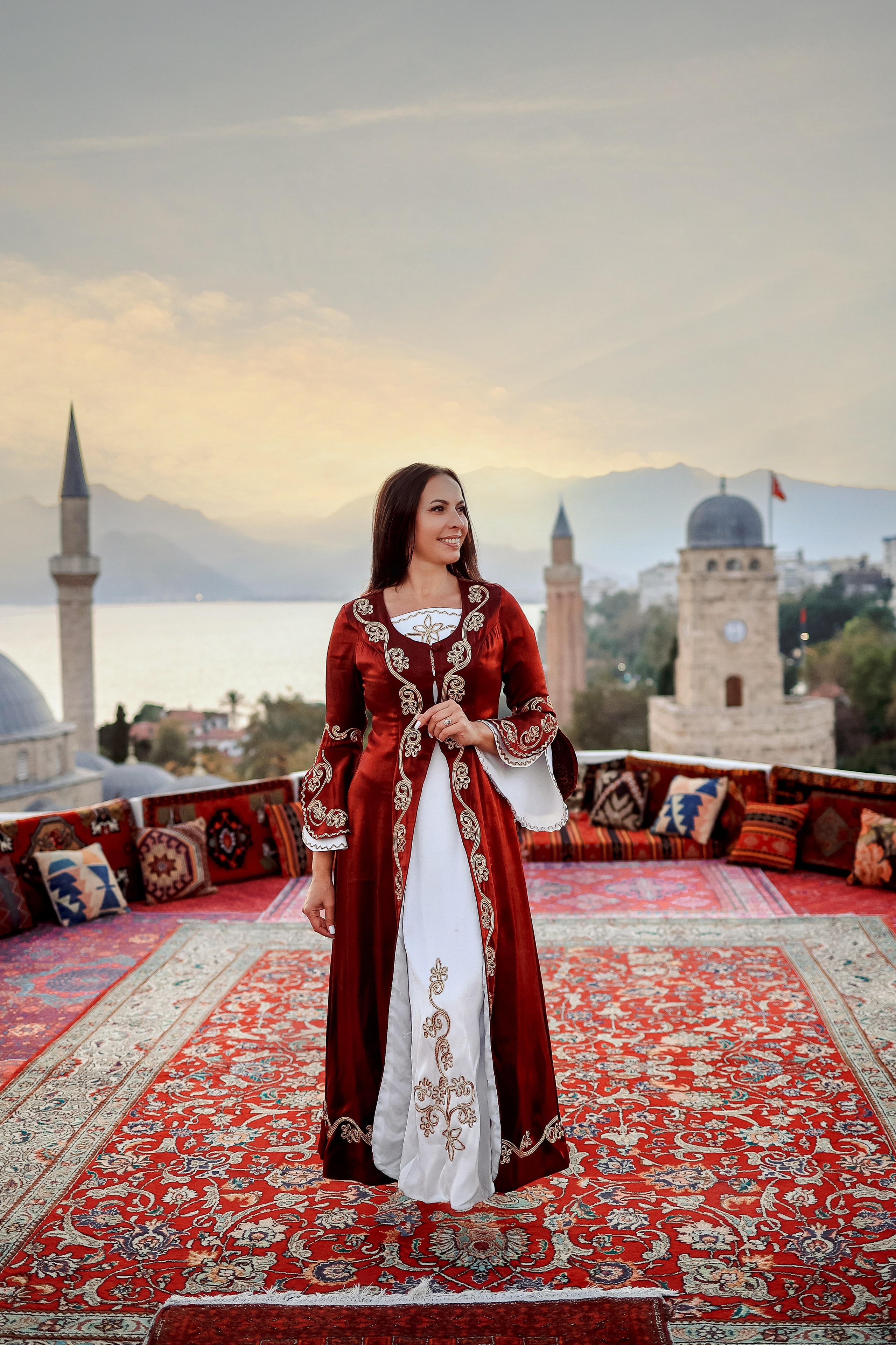 Flying dresses for rent. Photographer in Turkey, Antalya, Kemer, Belek, Side, Kas, Fethiye