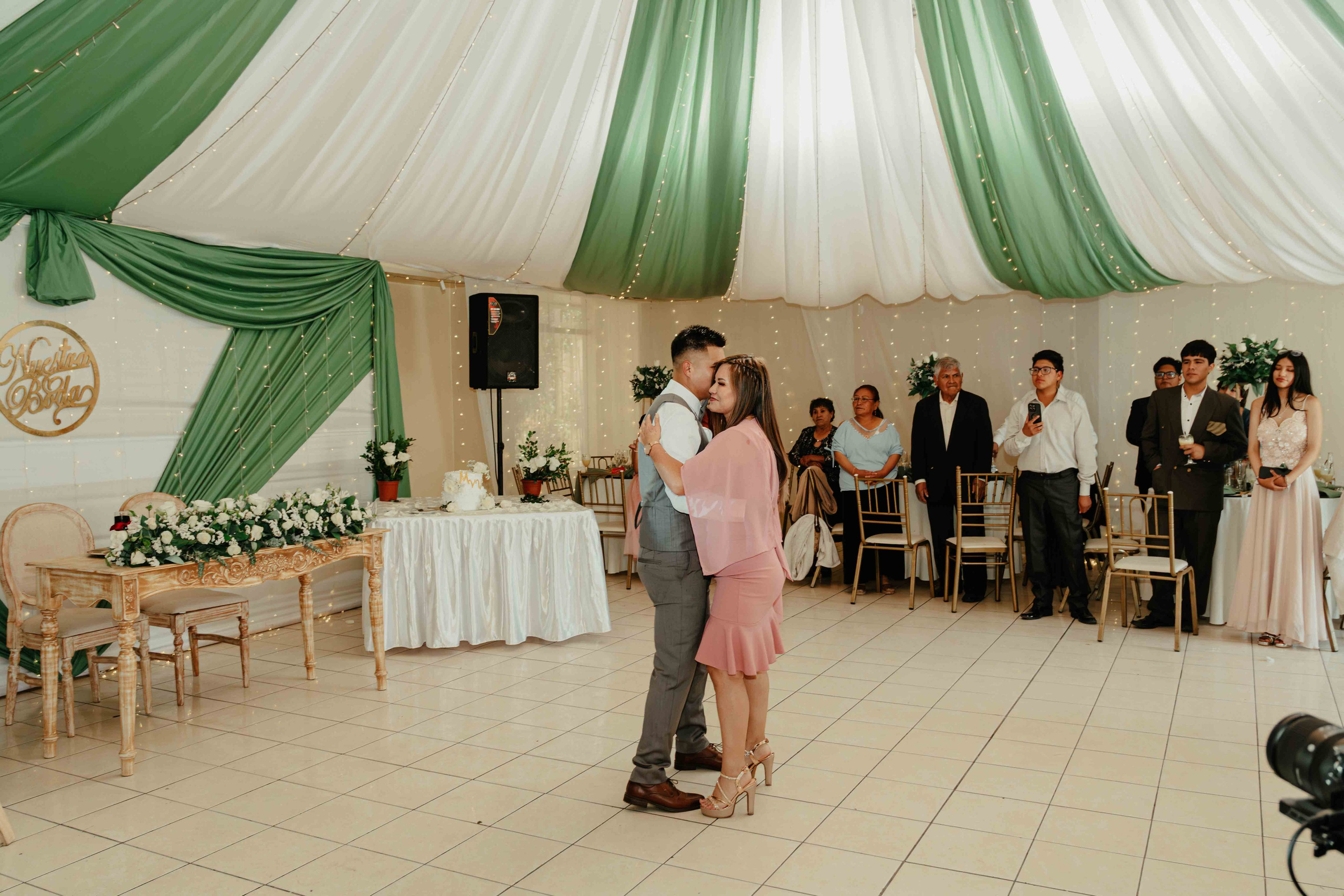 VICTOR Y MELANY BODA CIVIL. Studio KVTA | Fotografía y Video de Bodas en Arequipa