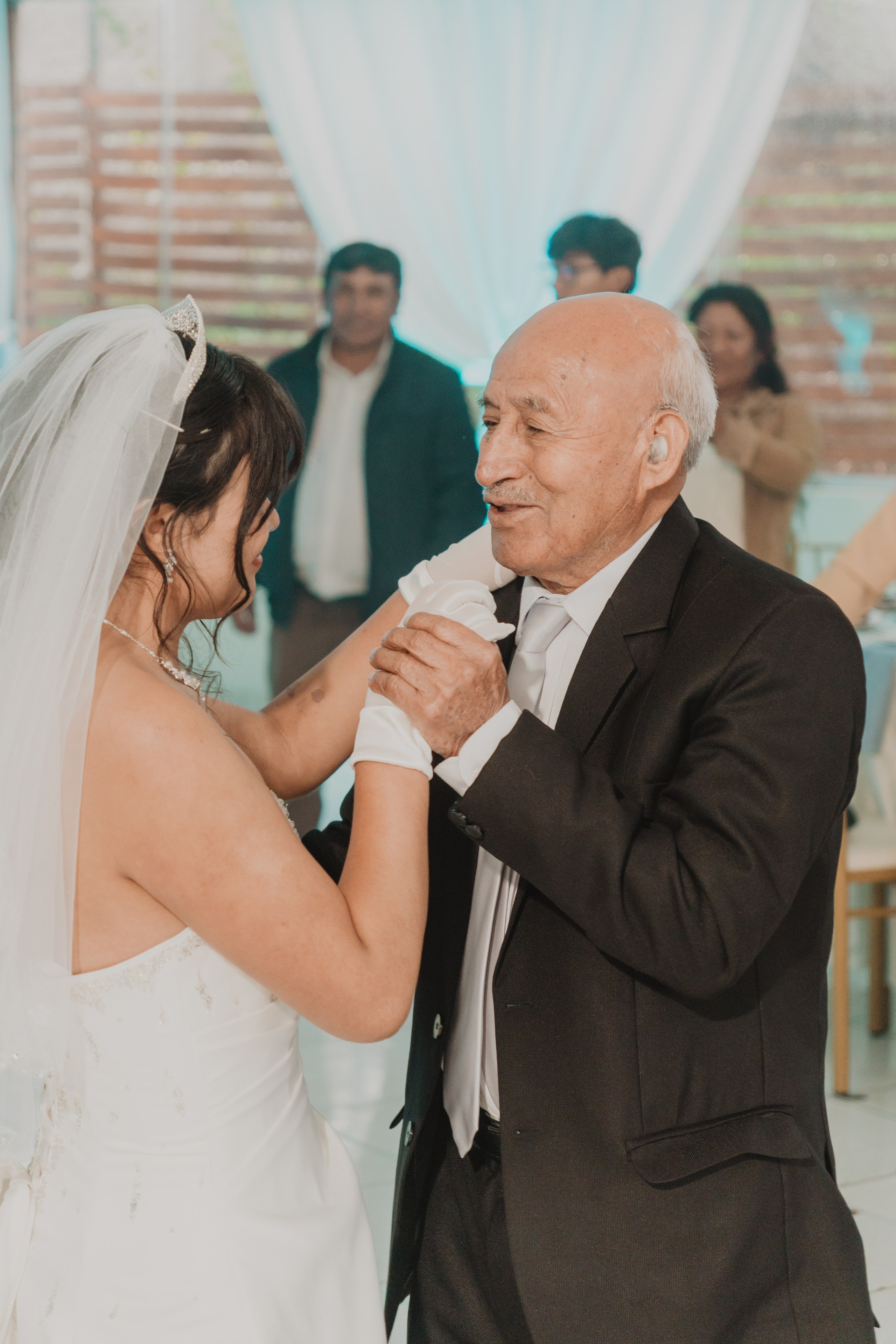STEISY + EMMANUEL | BODA RELIGIOSA. Studio KVTA | Fotografía y Video de Bodas en Arequipa