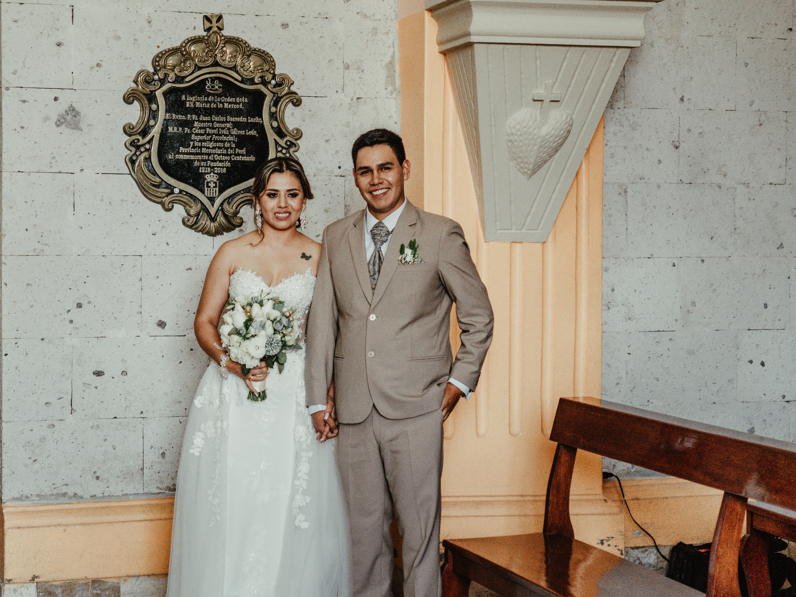 CARLA Y MARIO BODA RELIGIOSA. Studio KVTA | Fotografía y Video de Bodas en Arequipa