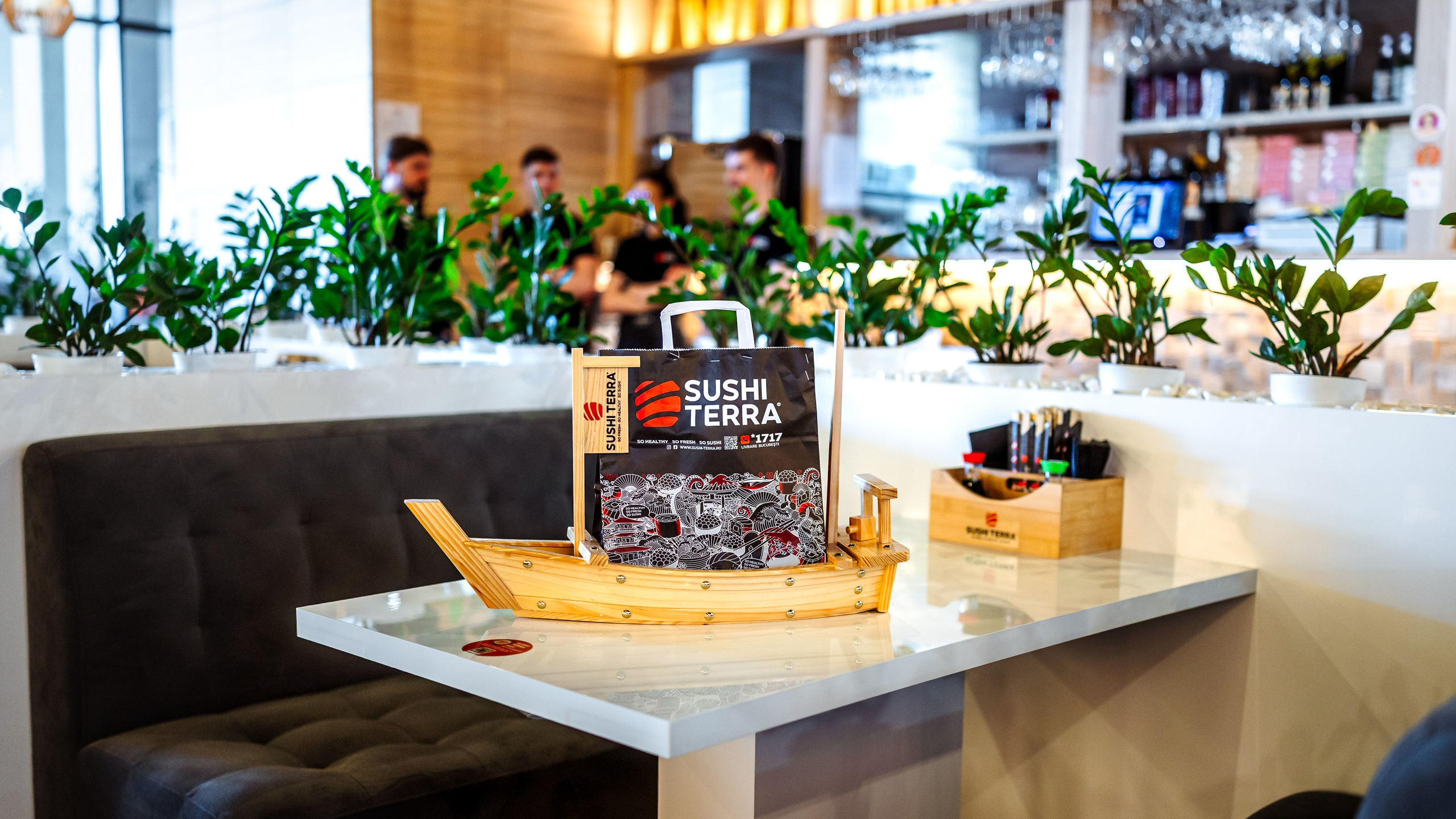 Sushi Terra. Marius Ciocan