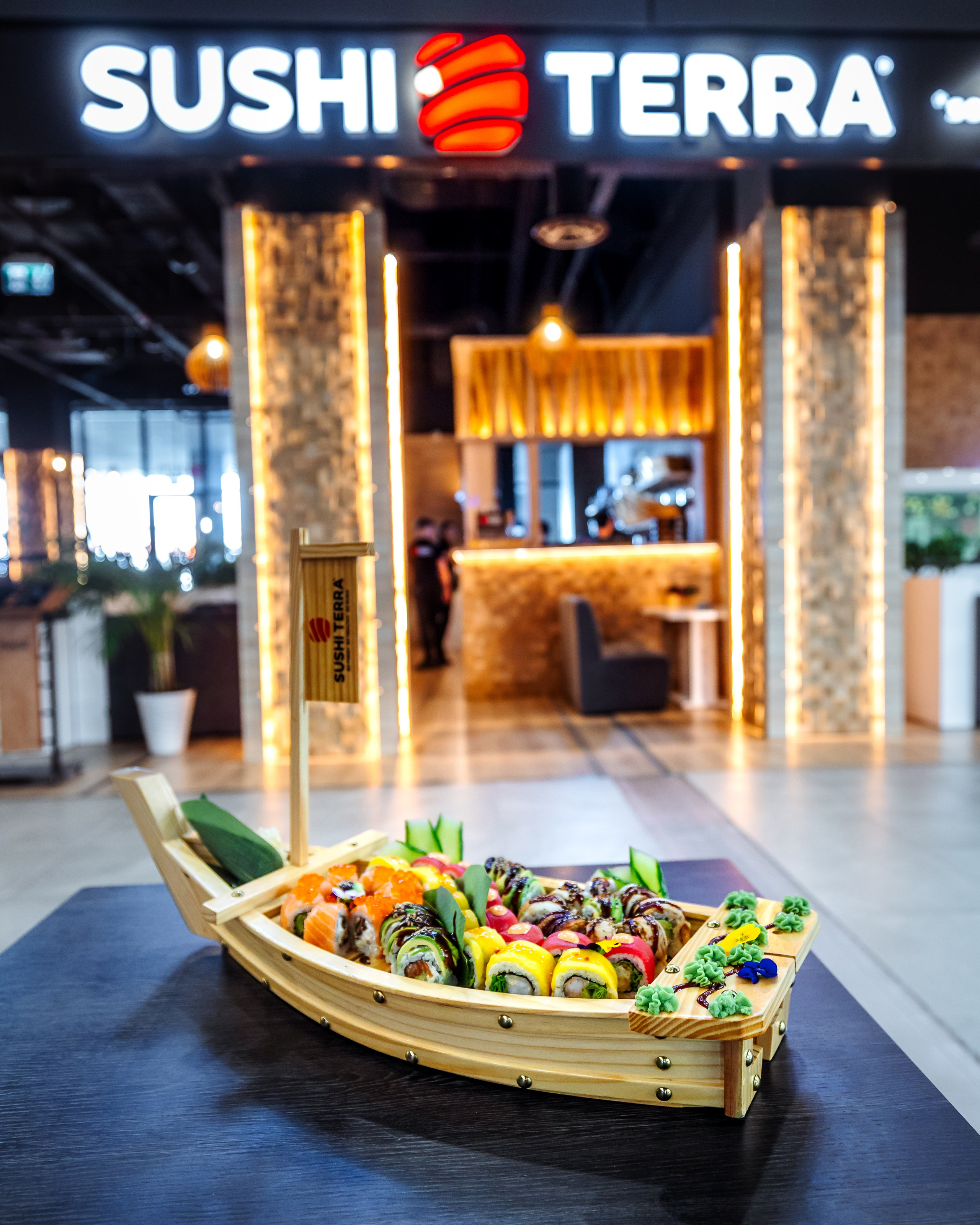 Sushi Terra. Marius Ciocan