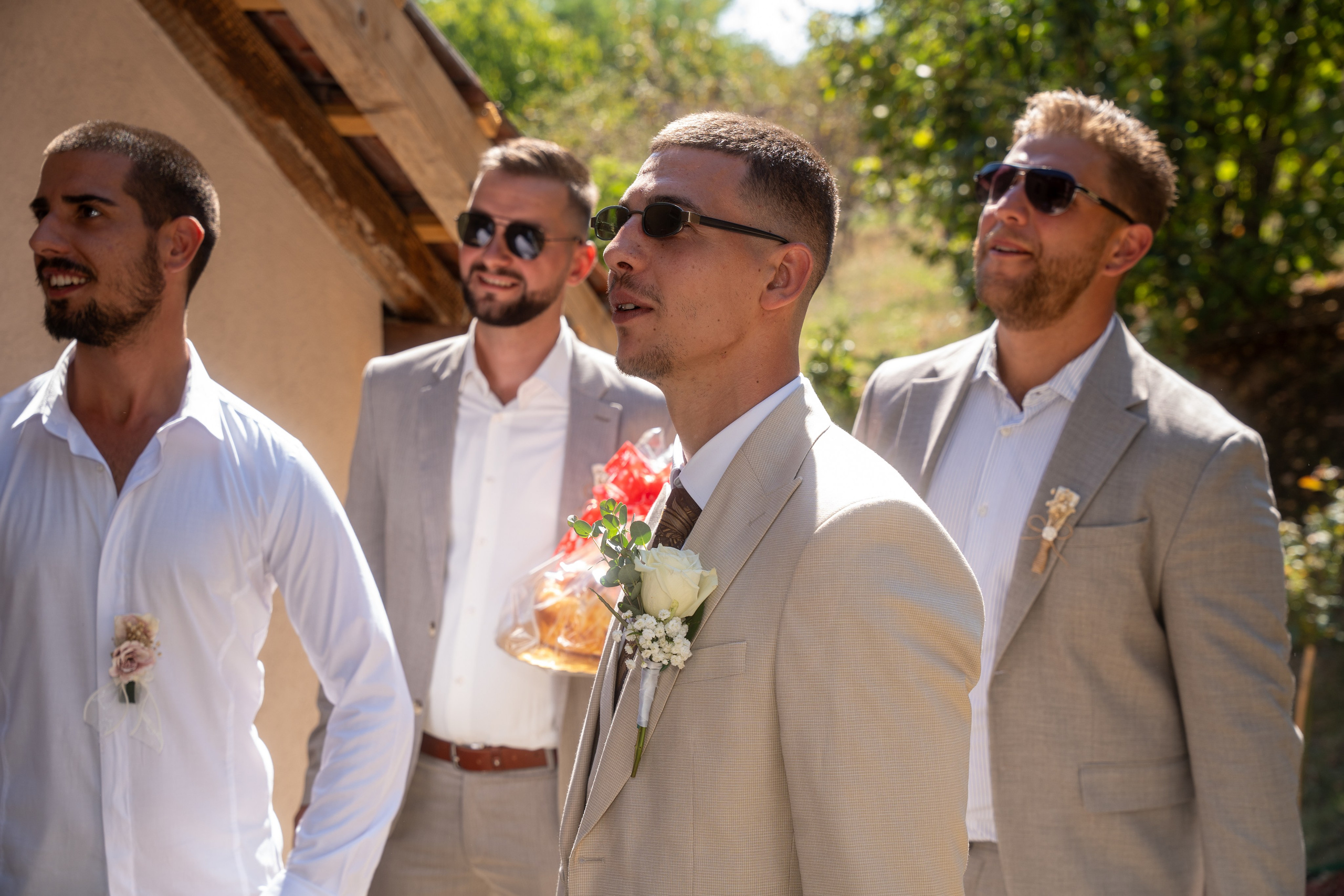 T&M. Fotografisanje i snimanje venčanja Srbija | ST Weddings