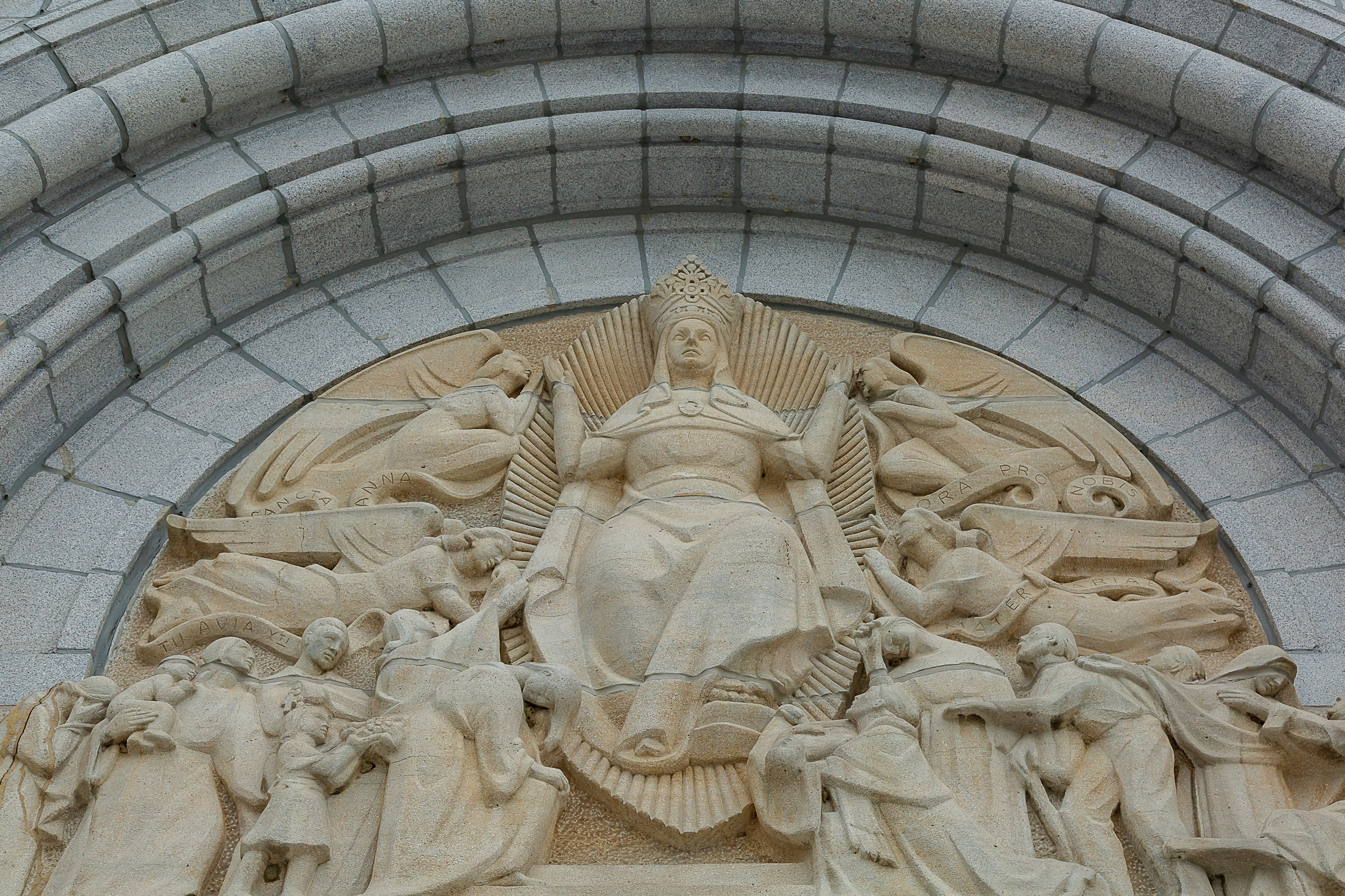 Sainte Anne de Beaupre et Quebec. Studioplaza8