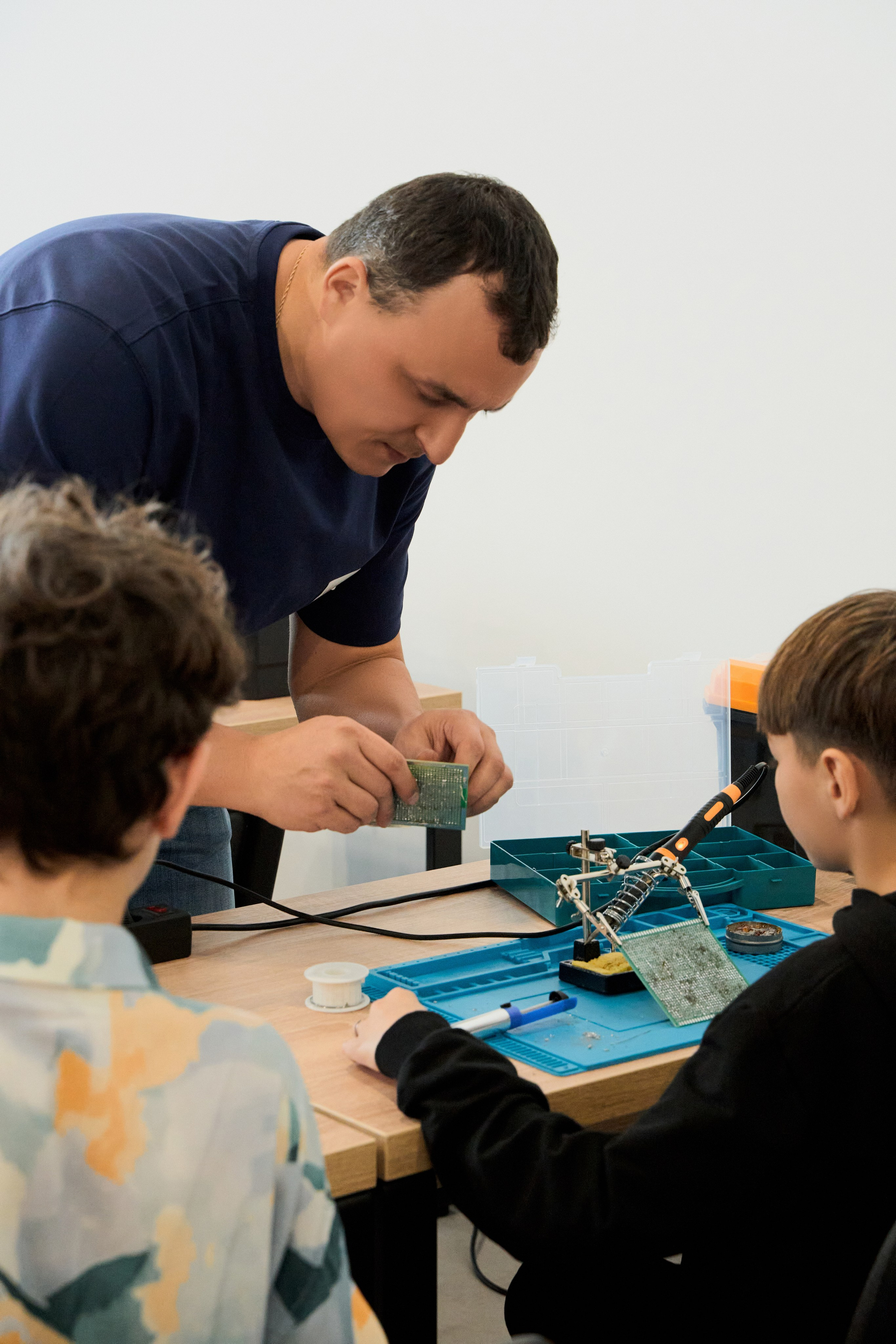 Minivolt. Привет