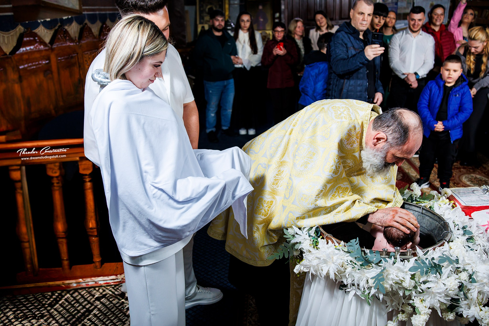 Botez. Dream Studio Galați – ședințe foto profesionale pentru familie, portrete și evenimente