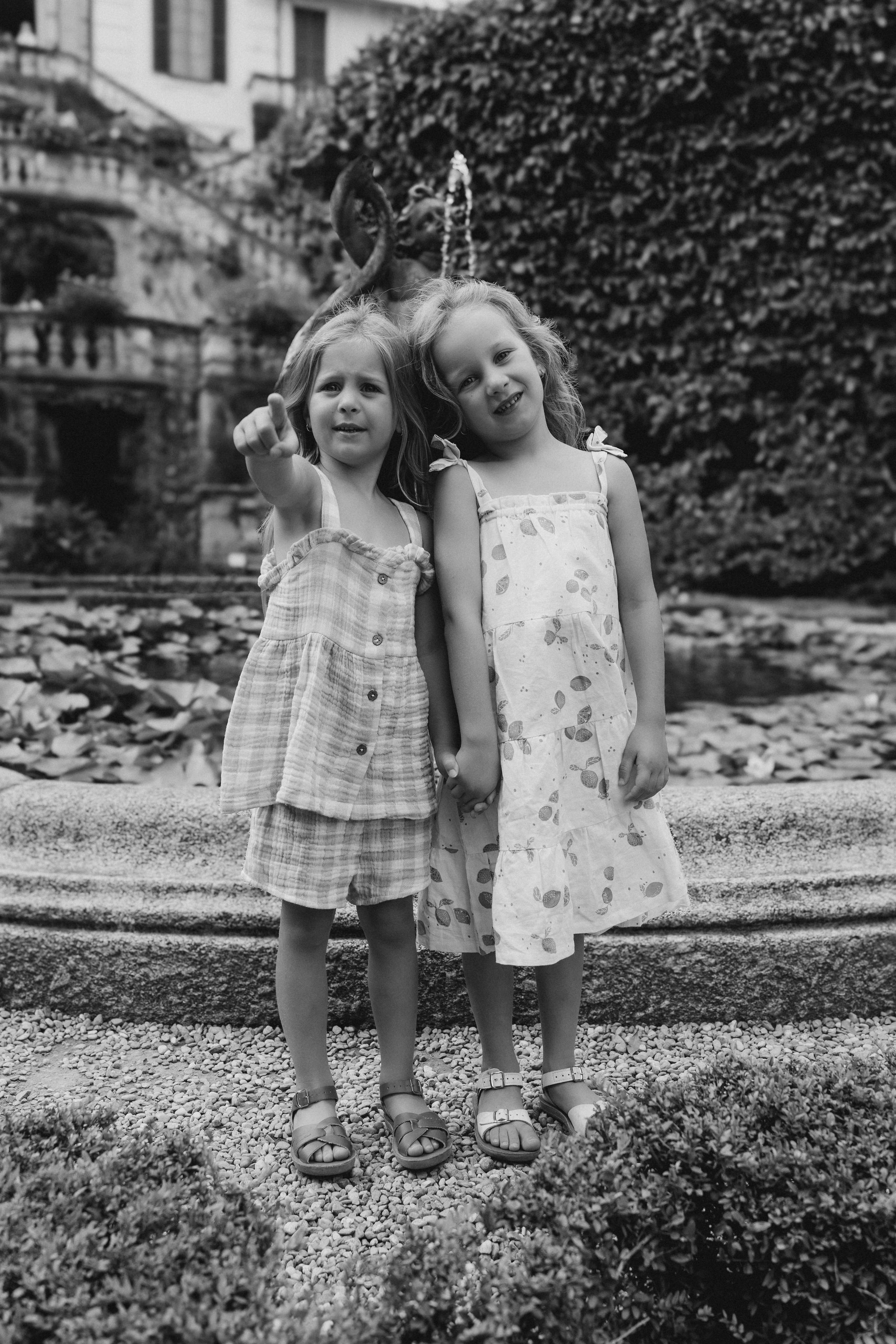 Family moments in Como Lake. PHOTOGRAPHER IN ITALY