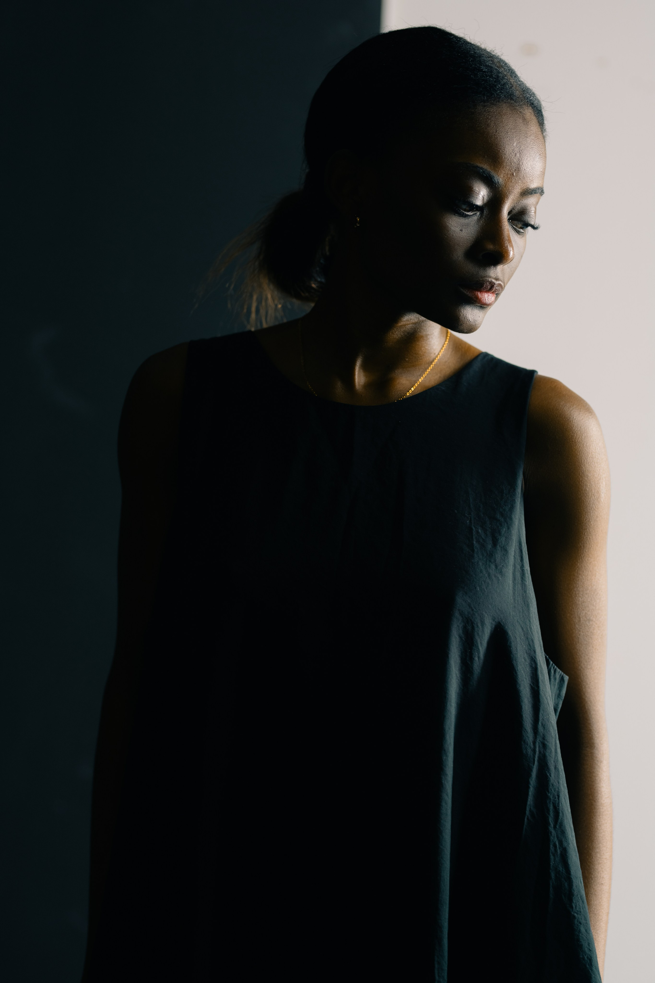 BEATRIZ. Anastasiia Antoniuk portrait, family and couple photographer, Portugal