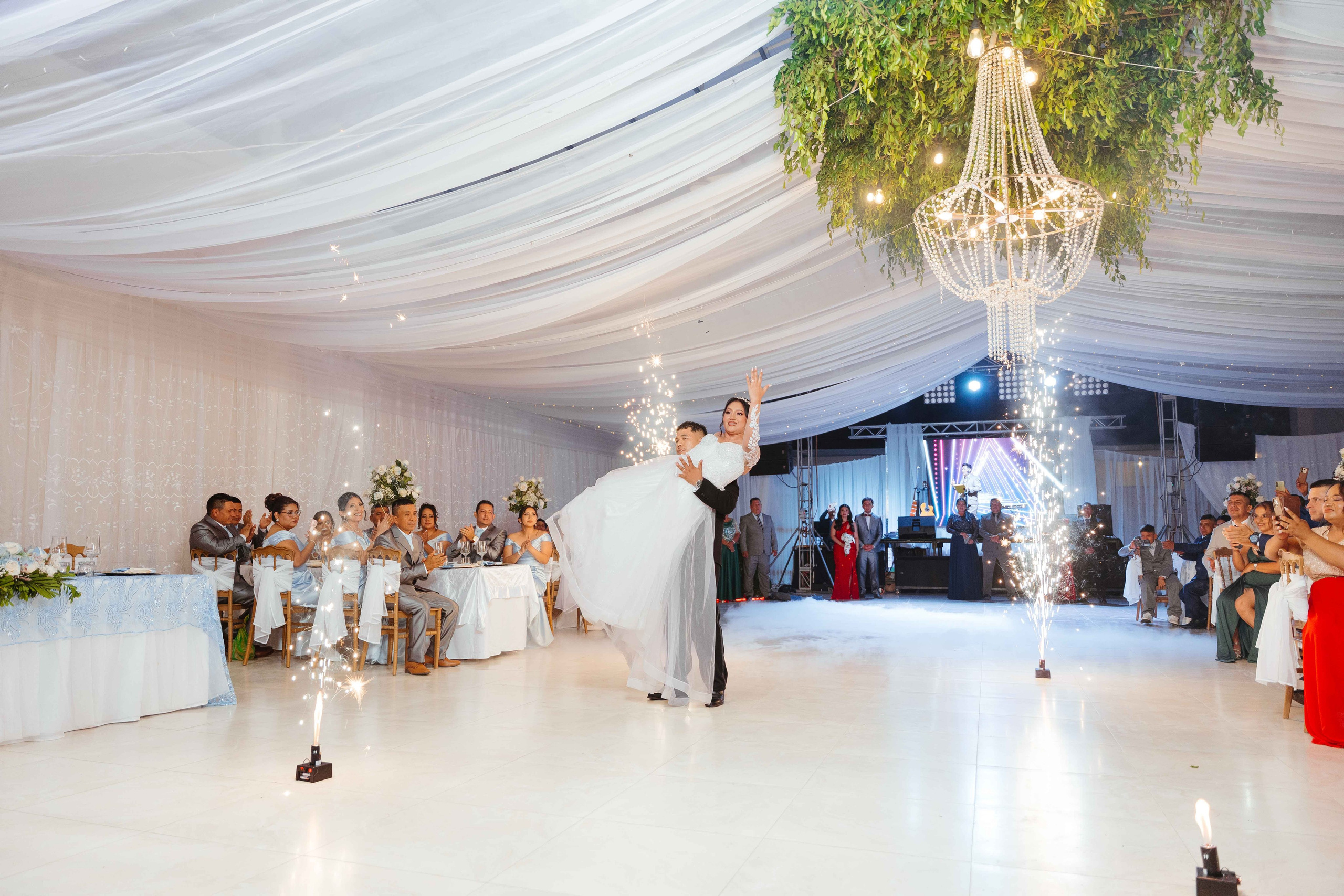 Andrea y Cristhian. Fotógrafo de bodas en Loja Ecuador | Piero Alvarez PH