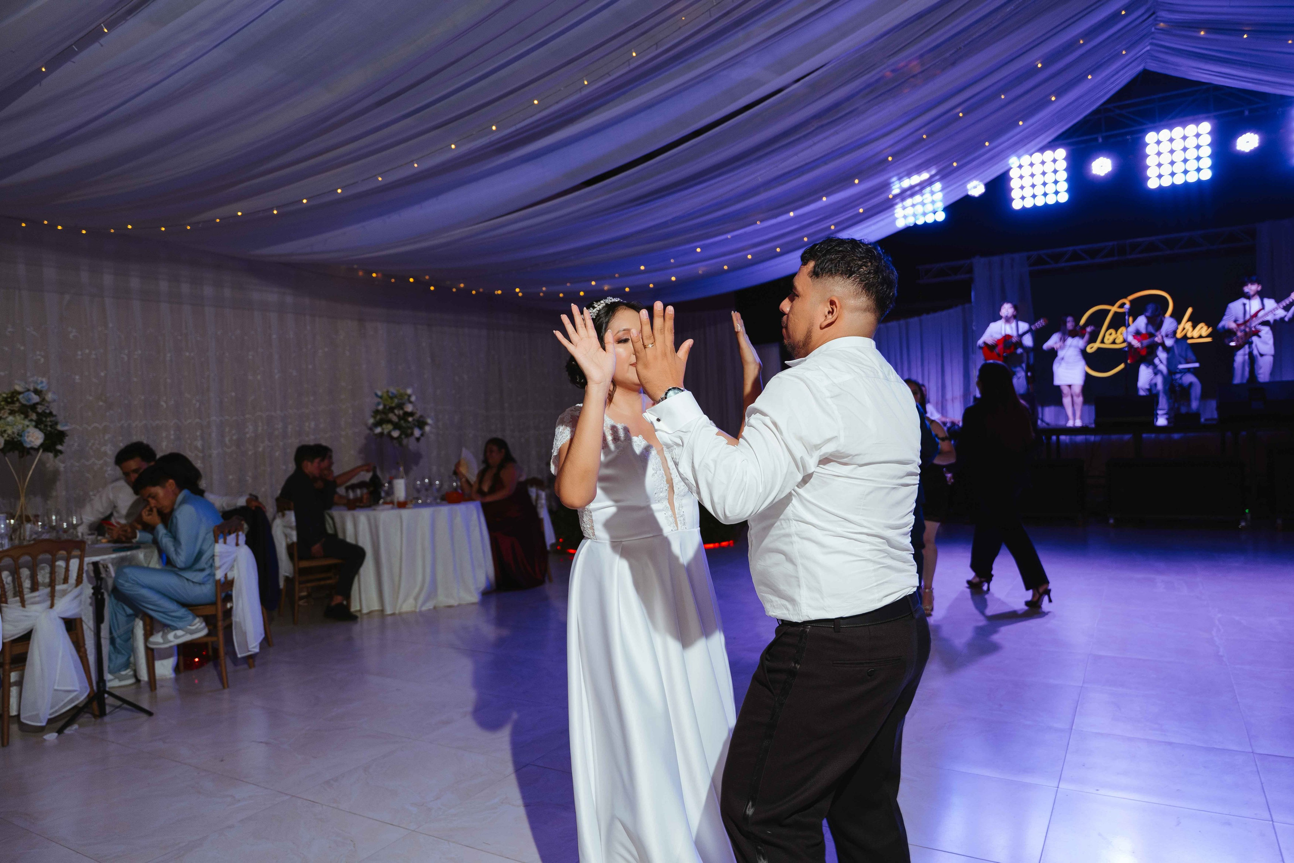 Andrea y Cristhian. Fotógrafo de bodas en Loja Ecuador | Piero Alvarez PH