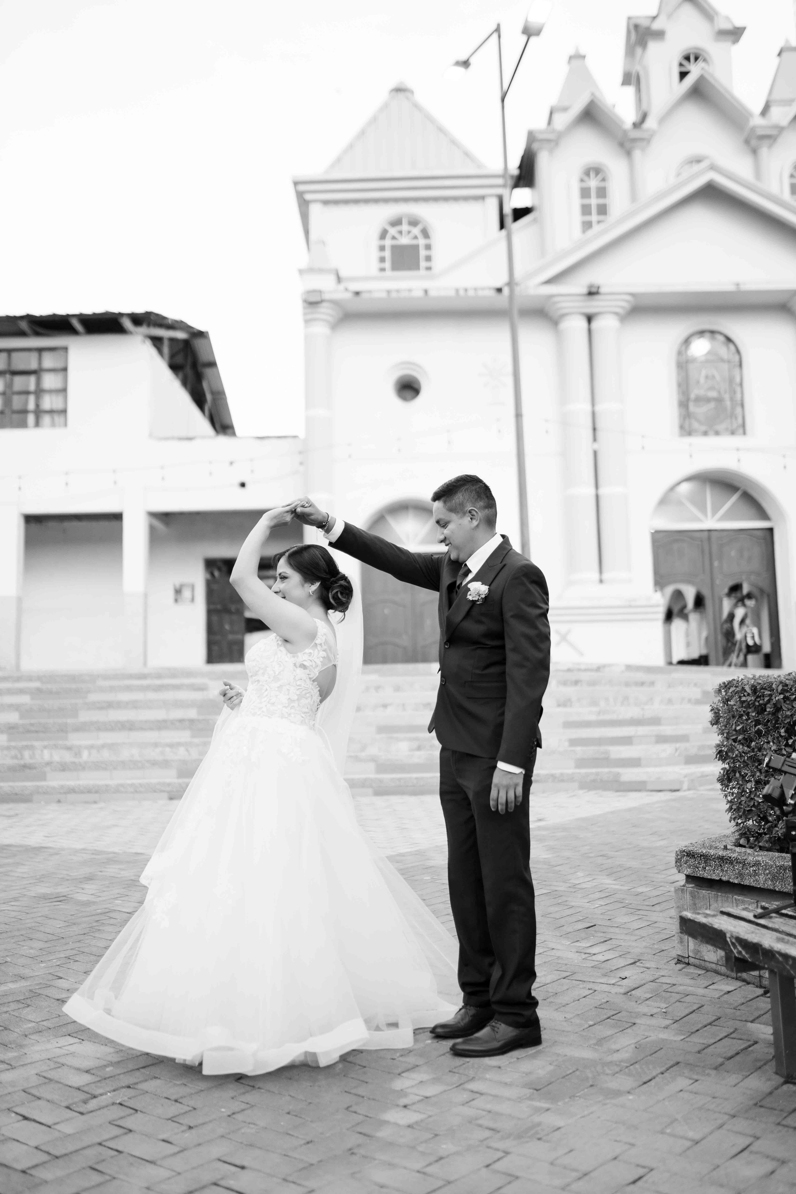 Jennifer y Vladimir. Fotógrafo de bodas en Loja Ecuador | Piero Alvarez PH