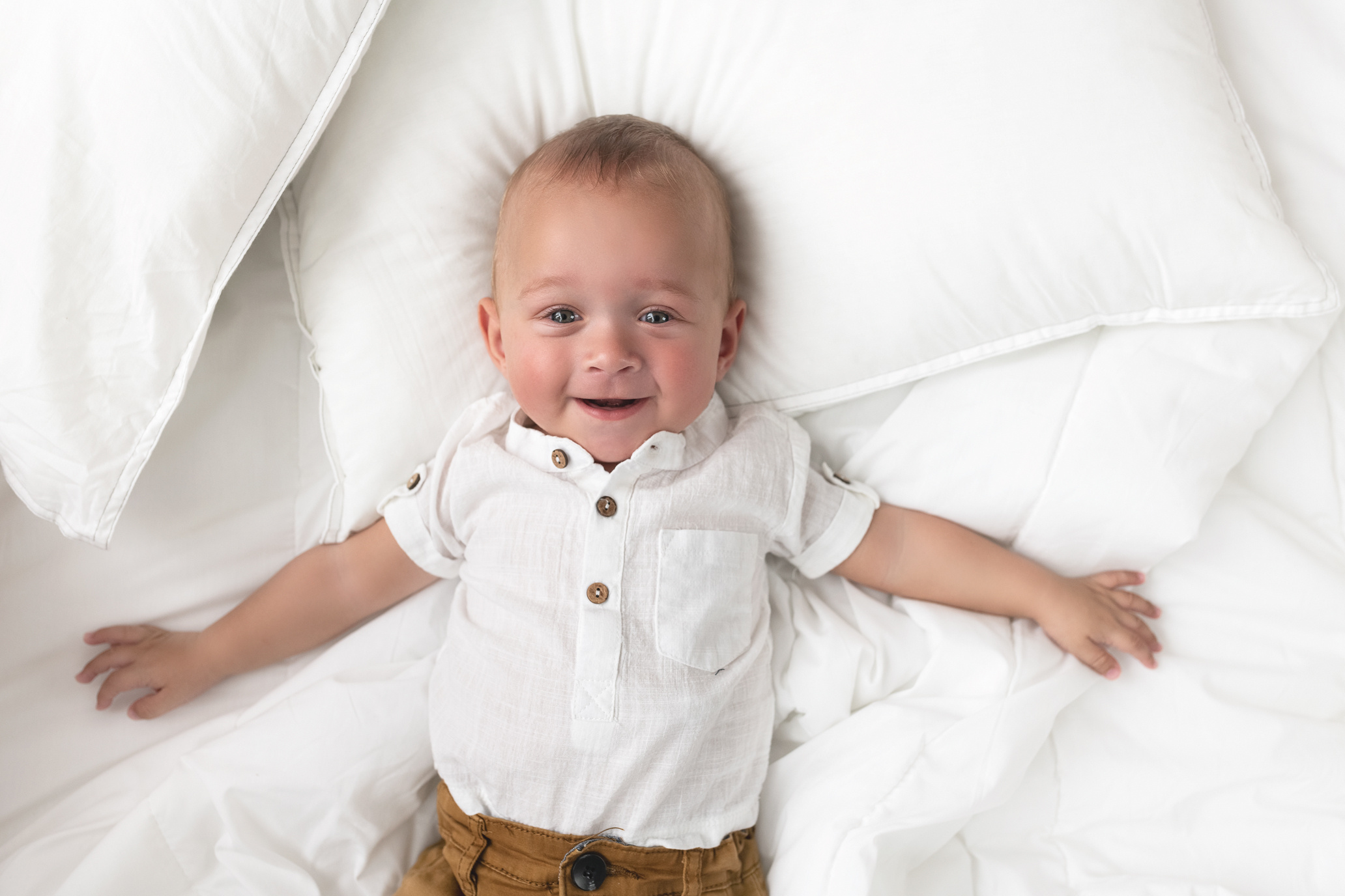 תינוקות מגיל חודשיים. צילומי הריון, ניו בורן, גיל שנה בראשון לציון -Jenya Rosso Photography