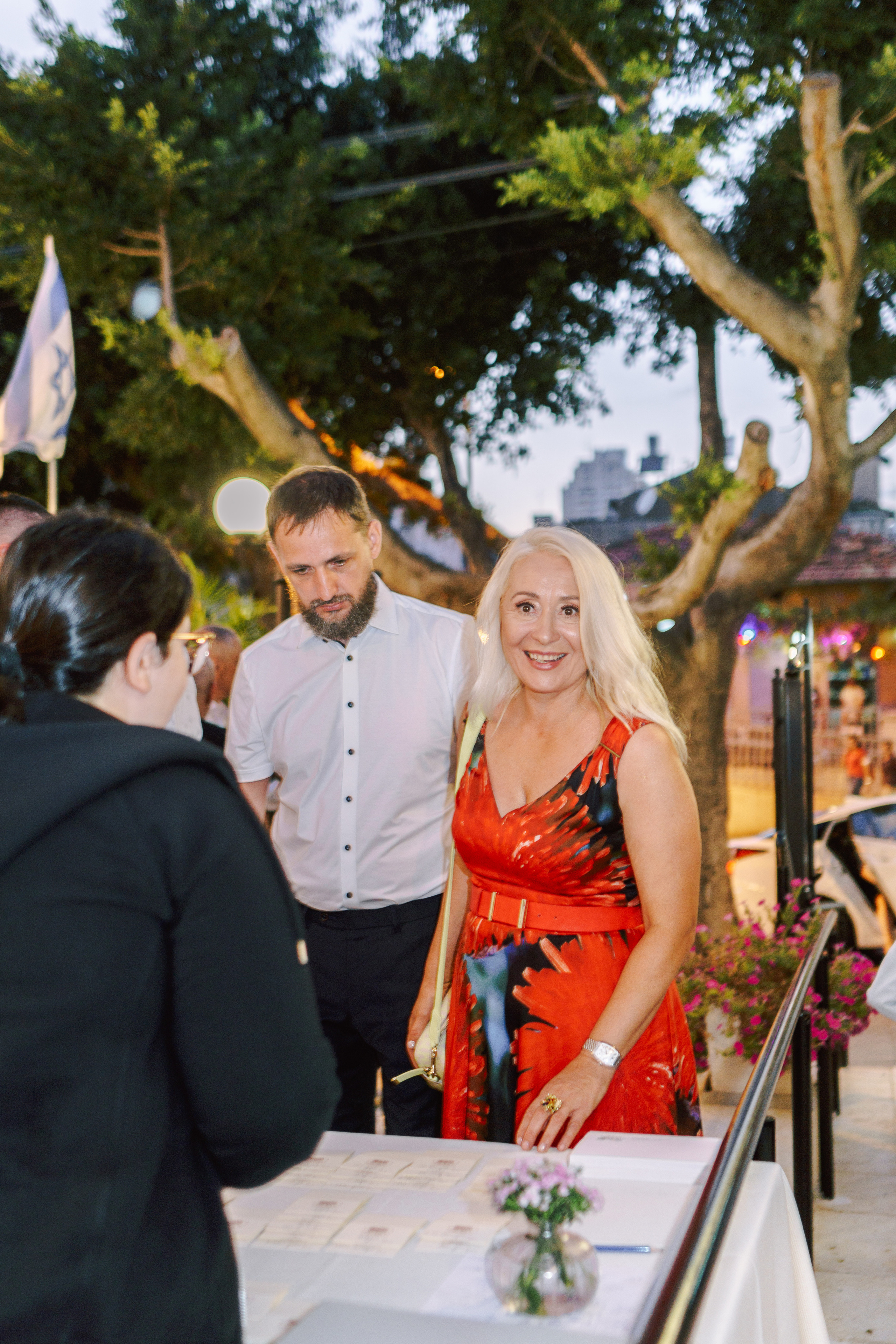 Xenia & Roy. Porto Travel Photographer | Couples & Vacation Photos in Portugal — WePortugal