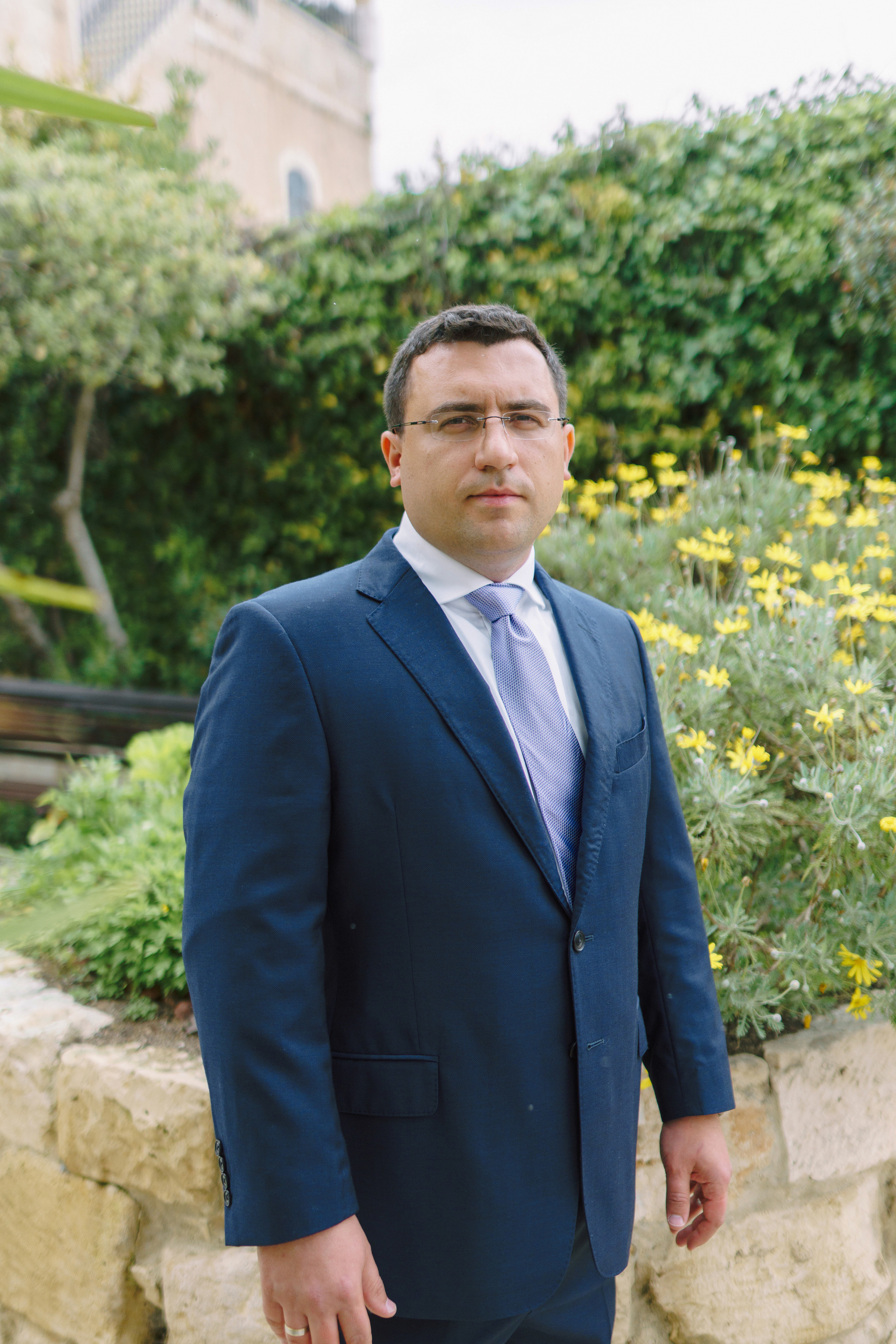 Tender wedding in Jerusalem, Paul & Alisa. Porto Travel Photographer | Couples & Vacation Photos in Portugal — WePortugal