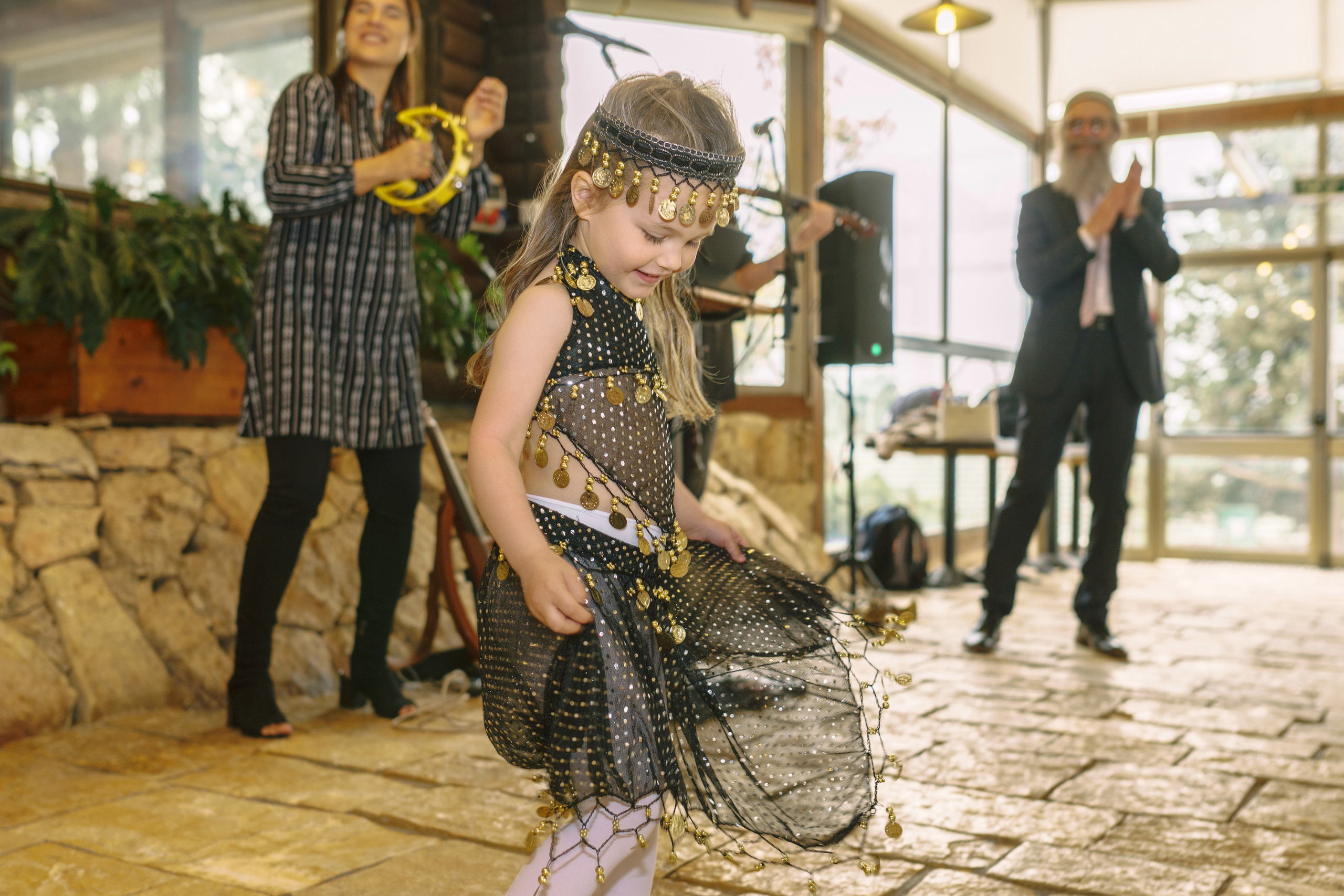 Tender wedding in Jerusalem, Paul & Alisa. Porto Travel Photographer | Couples & Vacation Photos in Portugal — WePortugal