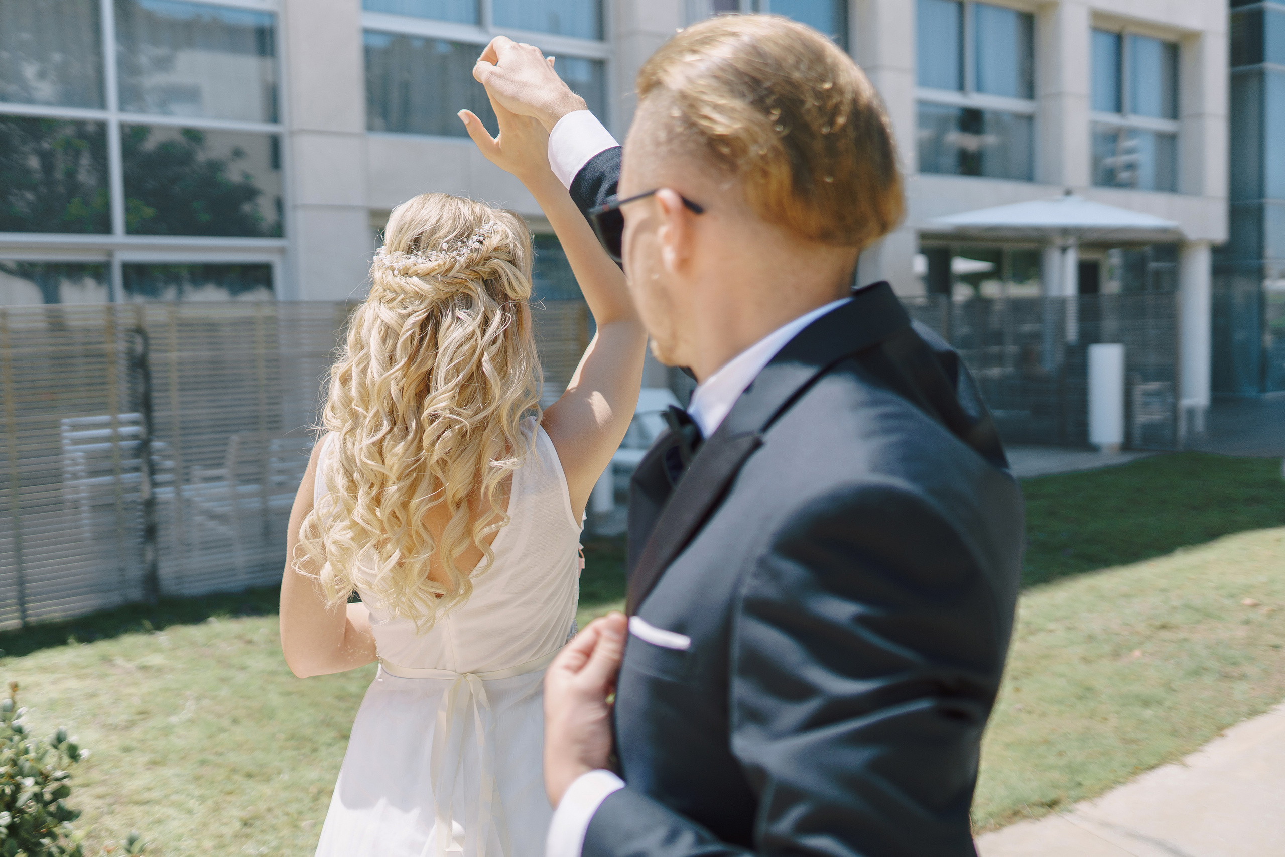 Wedding on a yacht in Herzliya, Alexander & Yelena. Porto Travel Photographer | Couples & Vacation Photos in Portugal — WePortugal