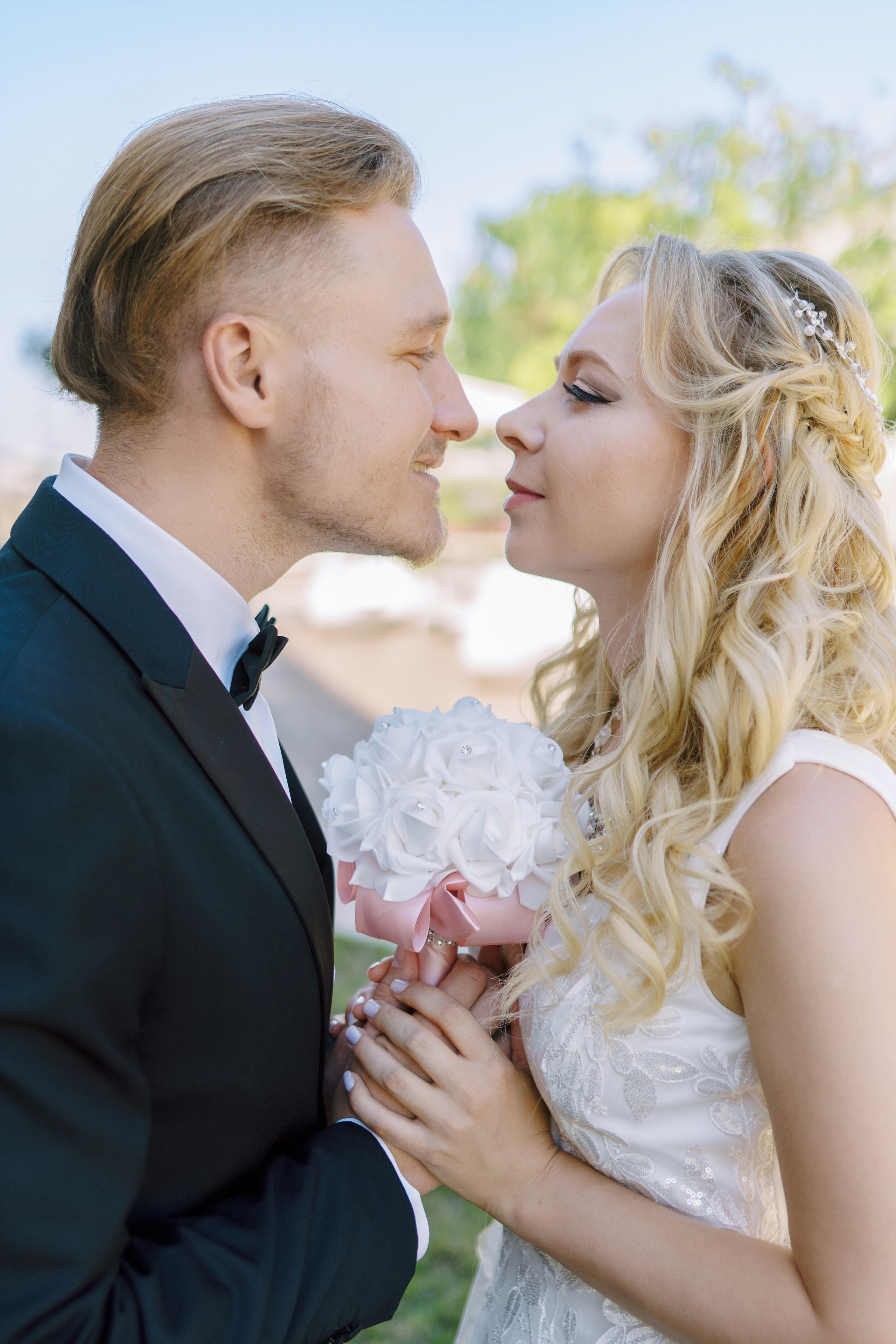 Wedding on a yacht in Herzliya, Alexander & Yelena. Porto Travel Photographer | Couples & Vacation Photos in Portugal — WePortugal