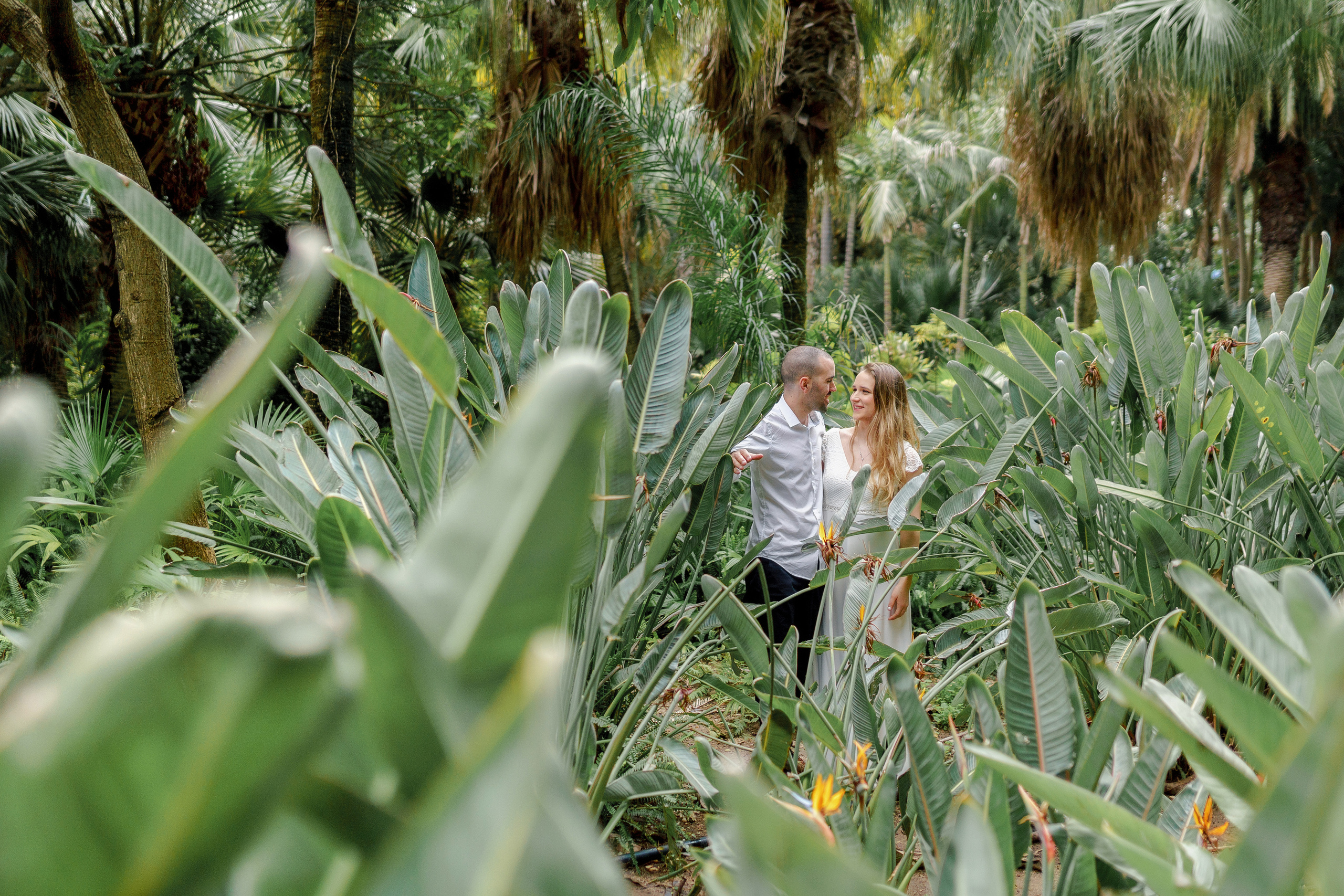 Wedding walk in Yarkon Park, Natali & Shlomi. Porto Travel Photographer | Couples & Vacation Photos in Portugal — WePortugal