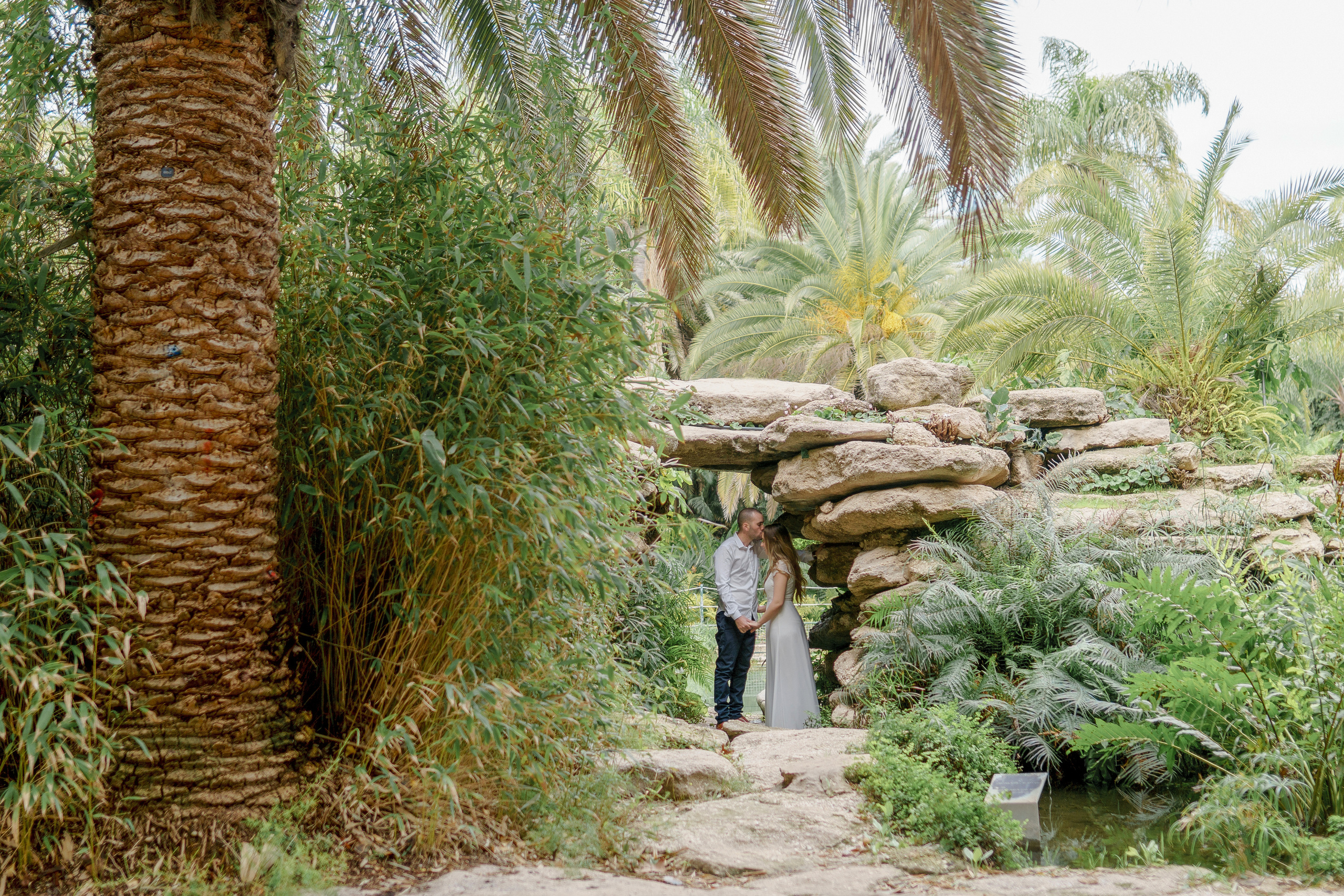Wedding walk in Yarkon Park, Natali & Shlomi. Porto Travel Photographer | Couples & Vacation Photos in Portugal — WePortugal