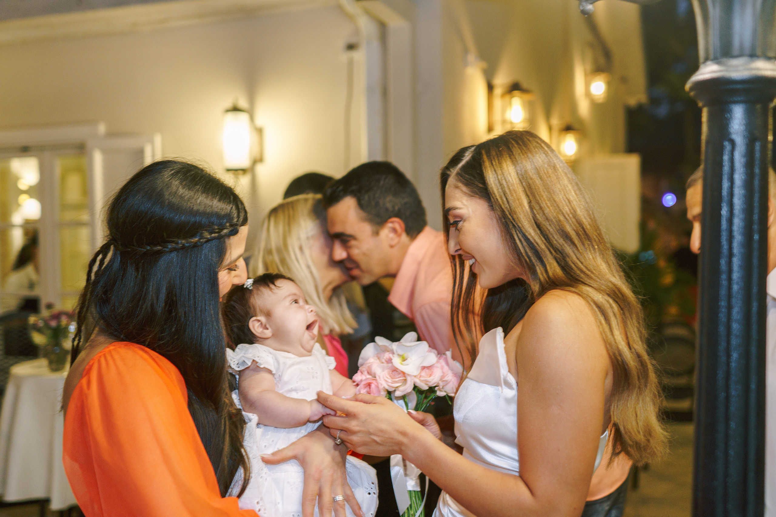 Xenia & Roy. Porto Travel Photographer | Couples & Vacation Photos in Portugal — WePortugal