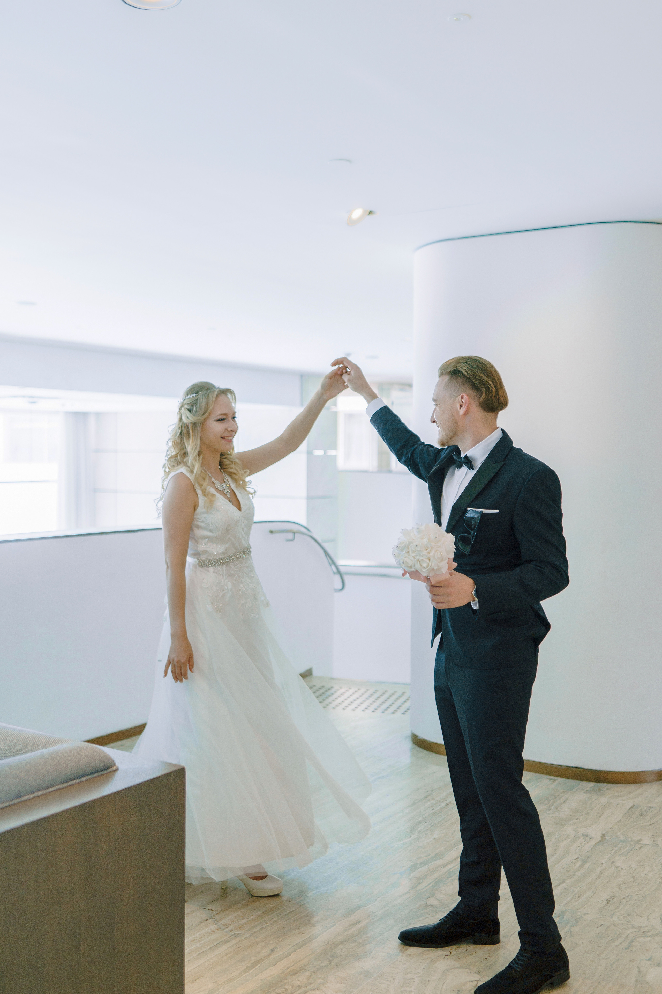 Wedding on a yacht in Herzliya, Alexander & Yelena. Porto Travel Photographer | Couples & Vacation Photos in Portugal — WePortugal