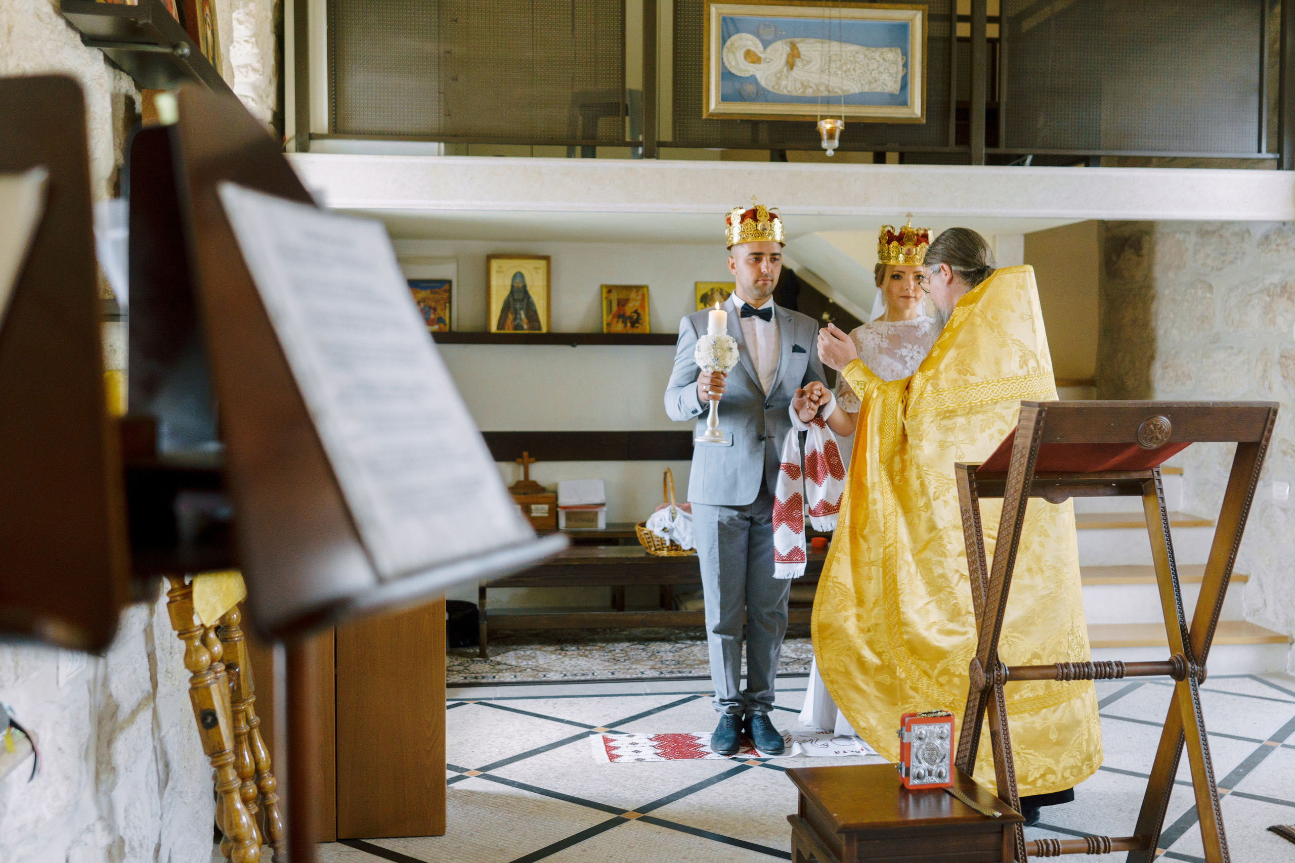 Church wedding of beautiful couple in Israel, Ivan & Kristina. Porto Travel Photographer | Couples & Vacation Photos in Portugal — WePortugal