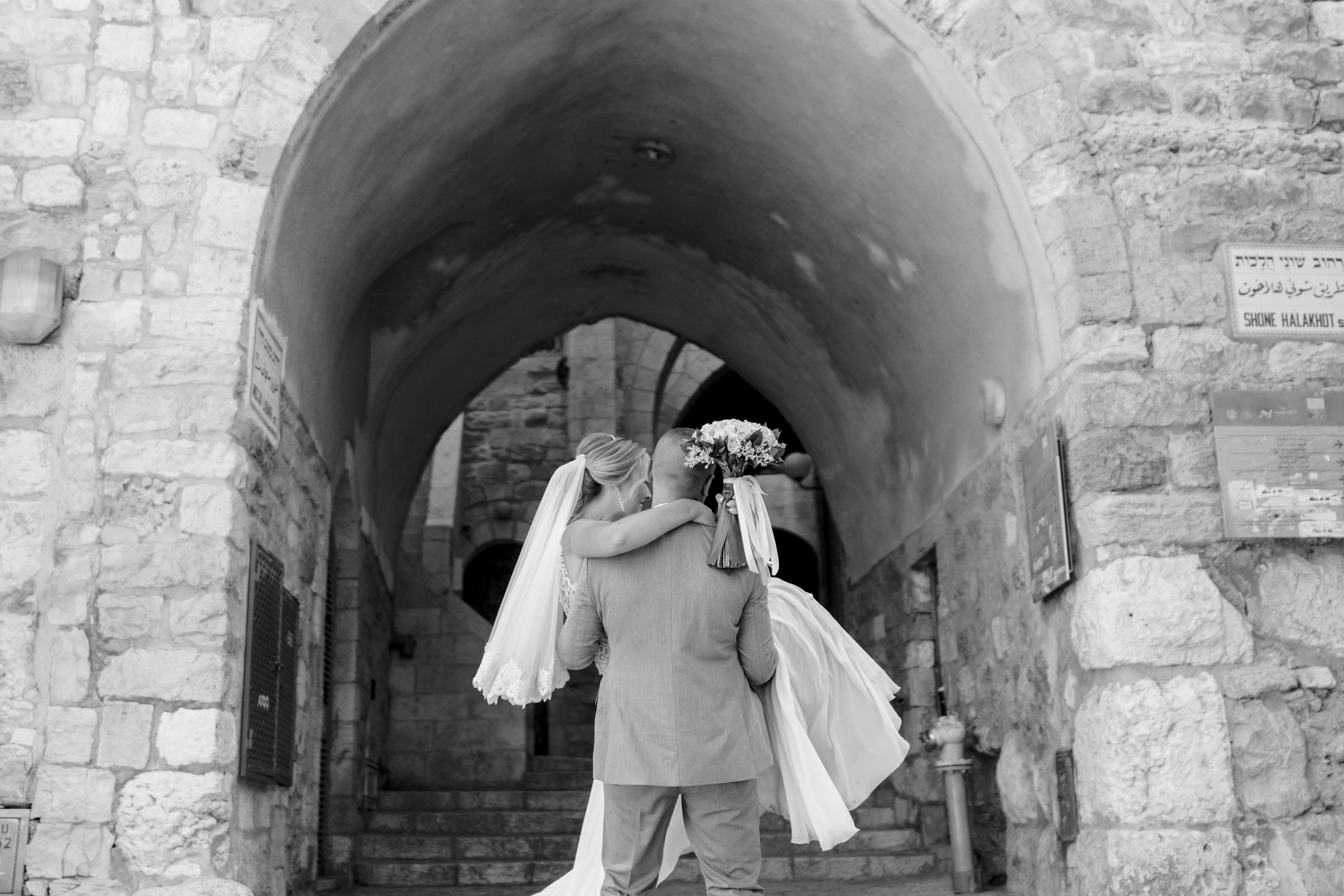 Church wedding of beautiful couple in Israel, Ivan & Kristina. Porto Travel Photographer | Couples & Vacation Photos in Portugal — WePortugal