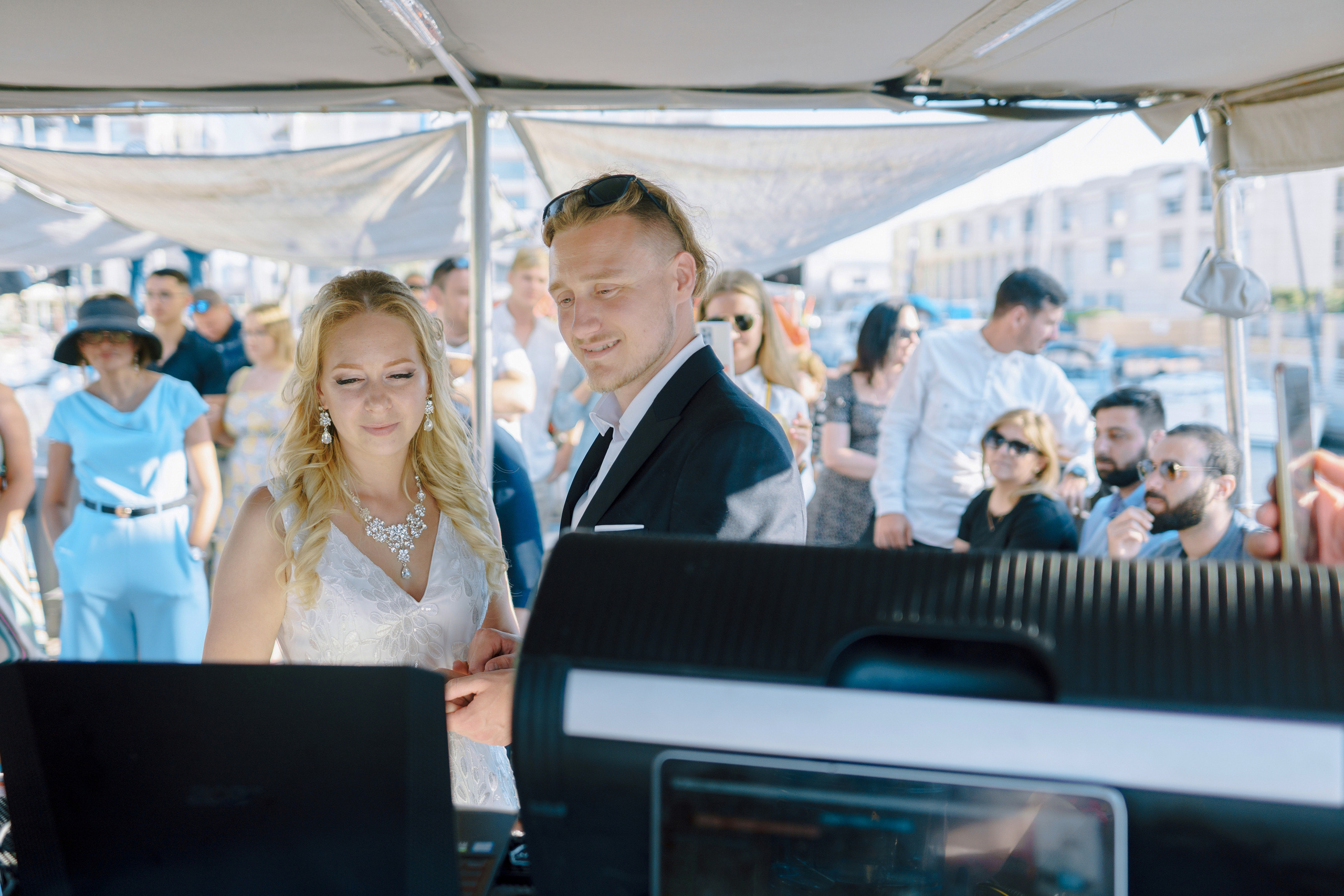 Wedding on a yacht in Herzliya, Alexander & Yelena. Porto Travel Photographer | Couples & Vacation Photos in Portugal — WePortugal