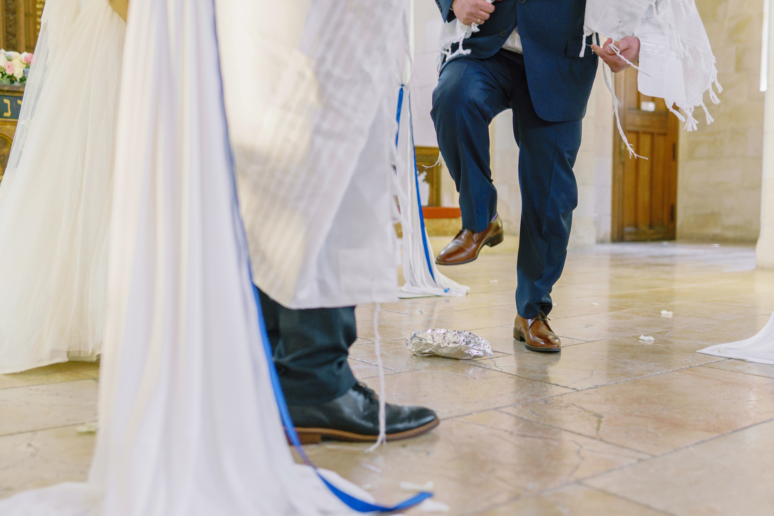 Tender wedding in Jerusalem, Paul & Alisa. Porto Travel Photographer | Couples & Vacation Photos in Portugal — WePortugal