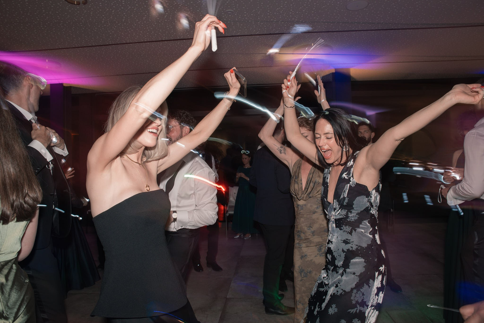 Roxie & Richard Wedding. Fotografo matrimonio Lago di Como Ferrari Media Production