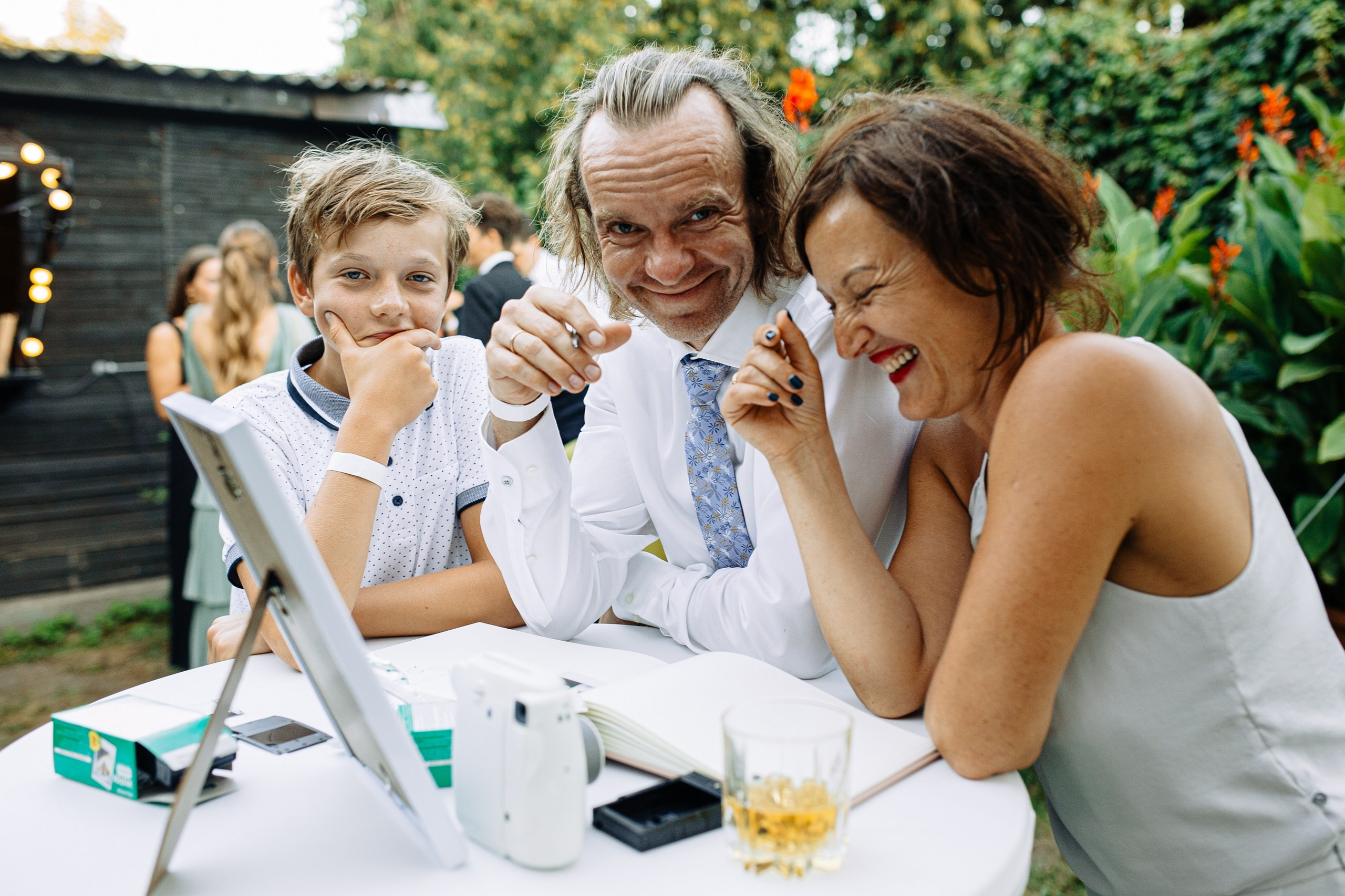 DIEVS SIRDĪ UN VĒJŠ MATOS