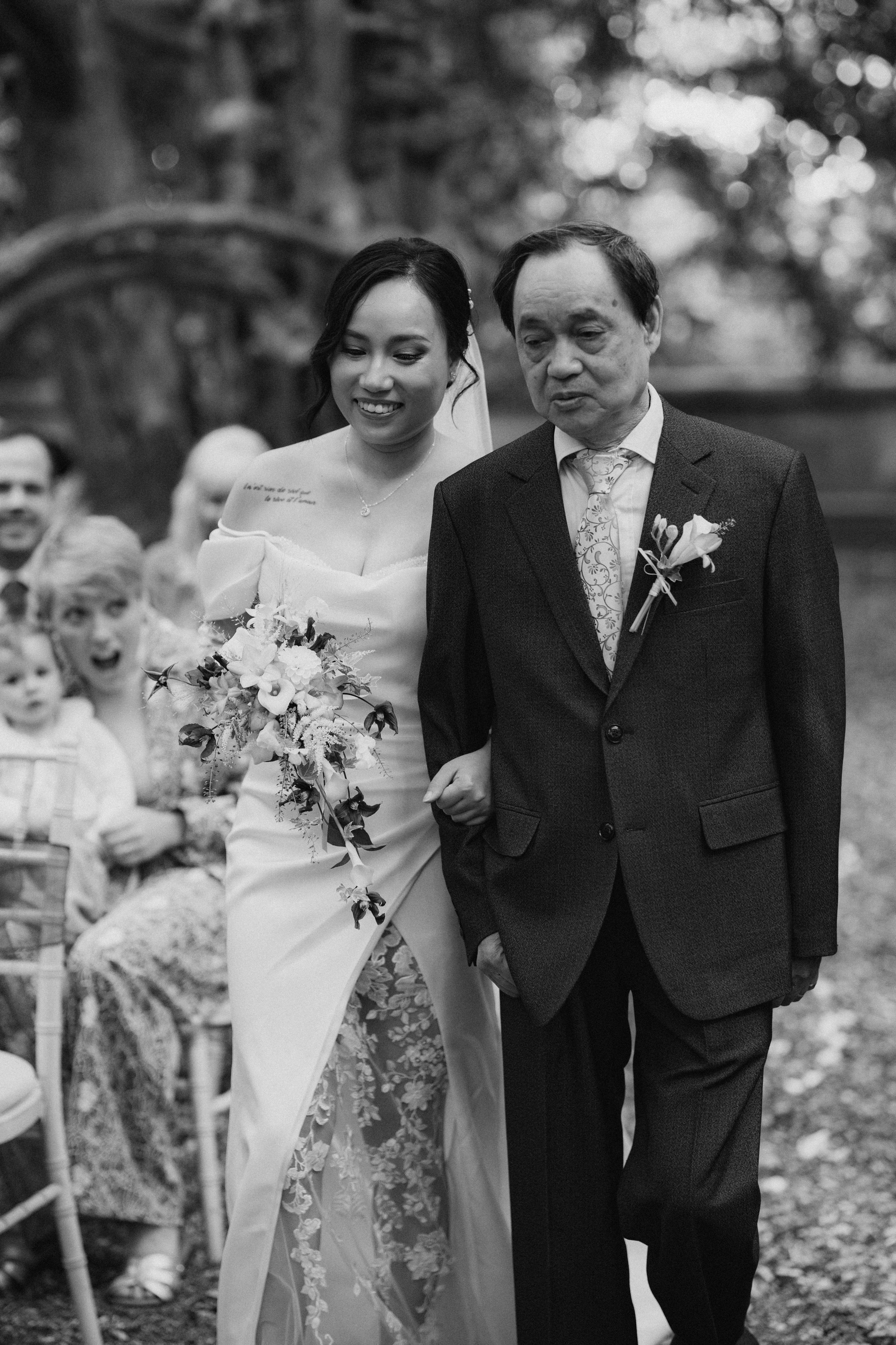 Matthew and Trinh. Wedding and Portrait Photographer Evie Moon
