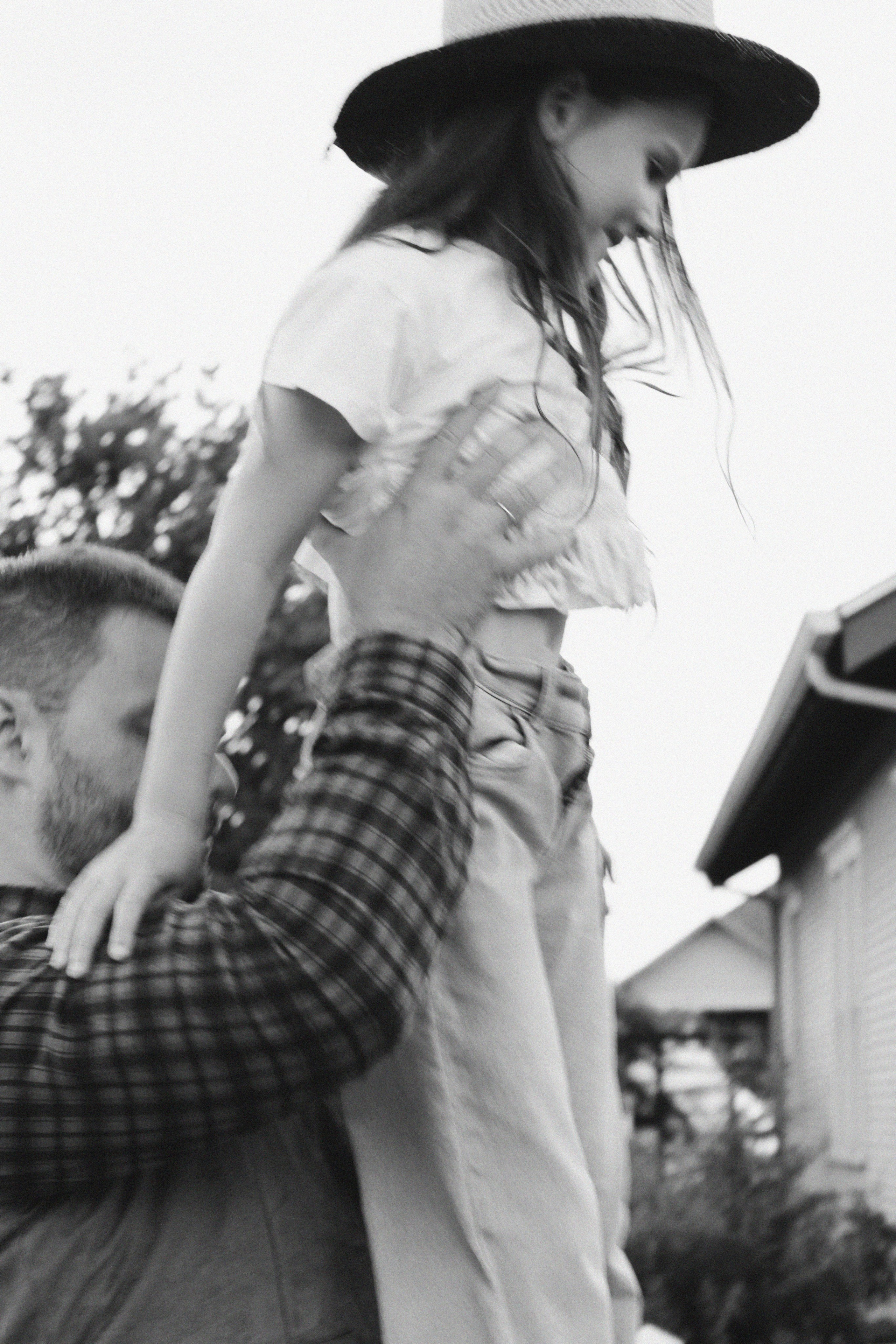 Texas Countryside Family Photoshoot in Cowboy Style. Lana Petrychenko — Portrait & Family Photographer. Valencia, Spain
